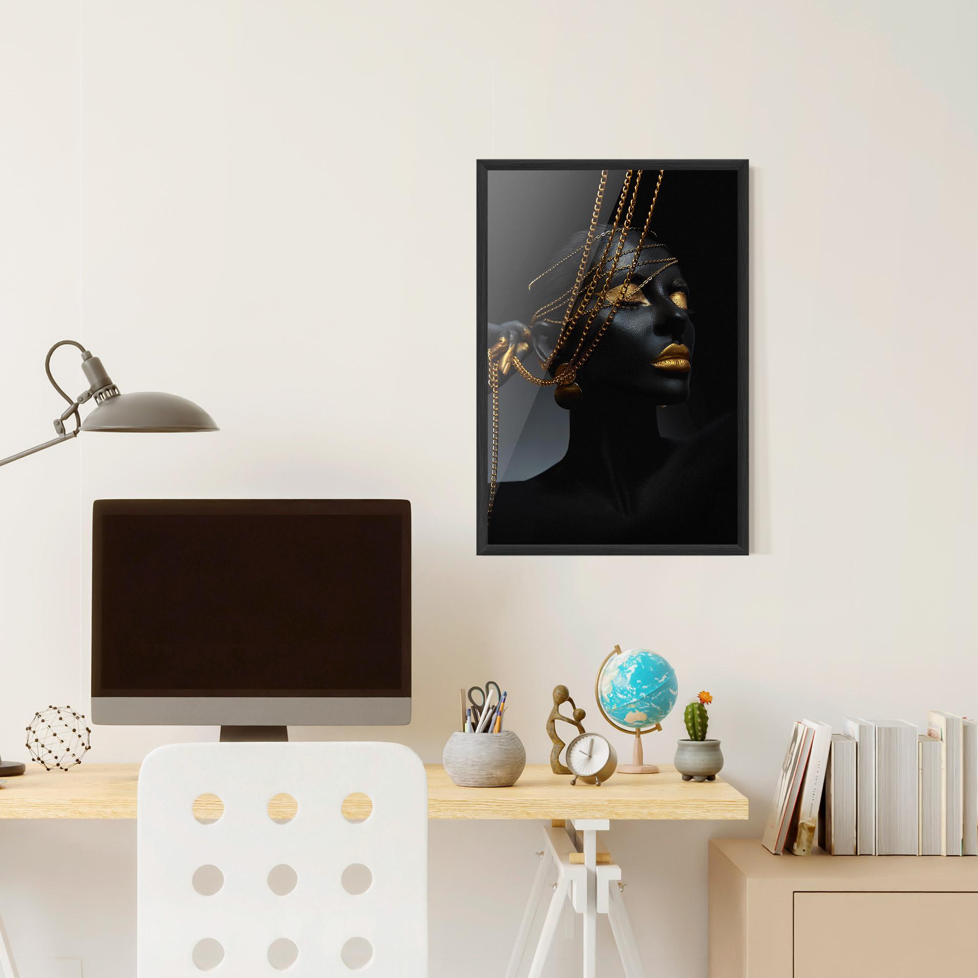 Plakat w Ramie Pretty Gold Chain mockup 6