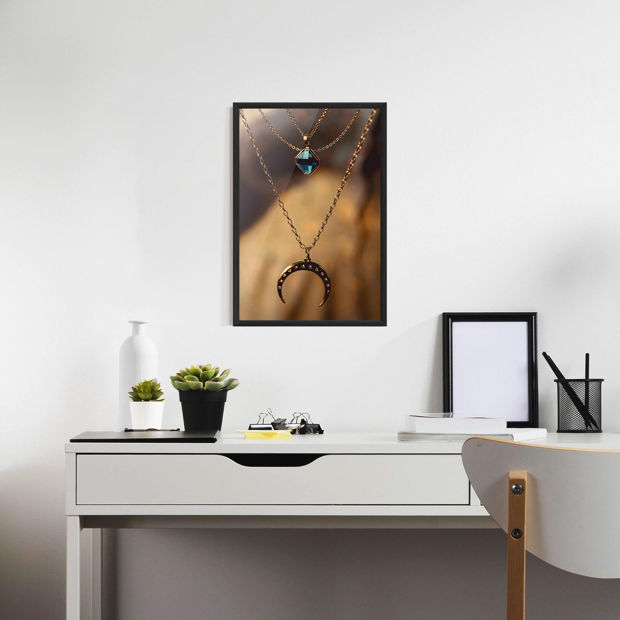 Plakat w Ramie Moon Blue Necklace mockup 7