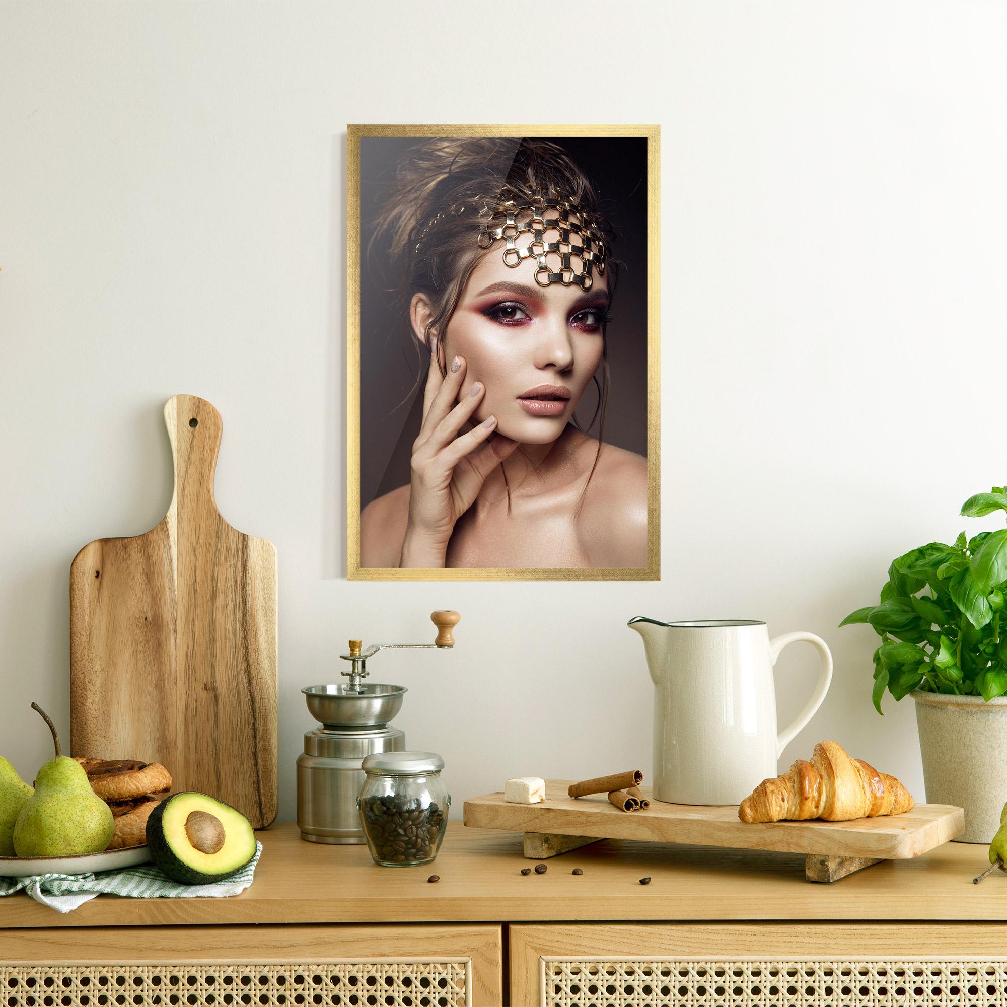 Plakat w Ramie Head Accessory mockup 8