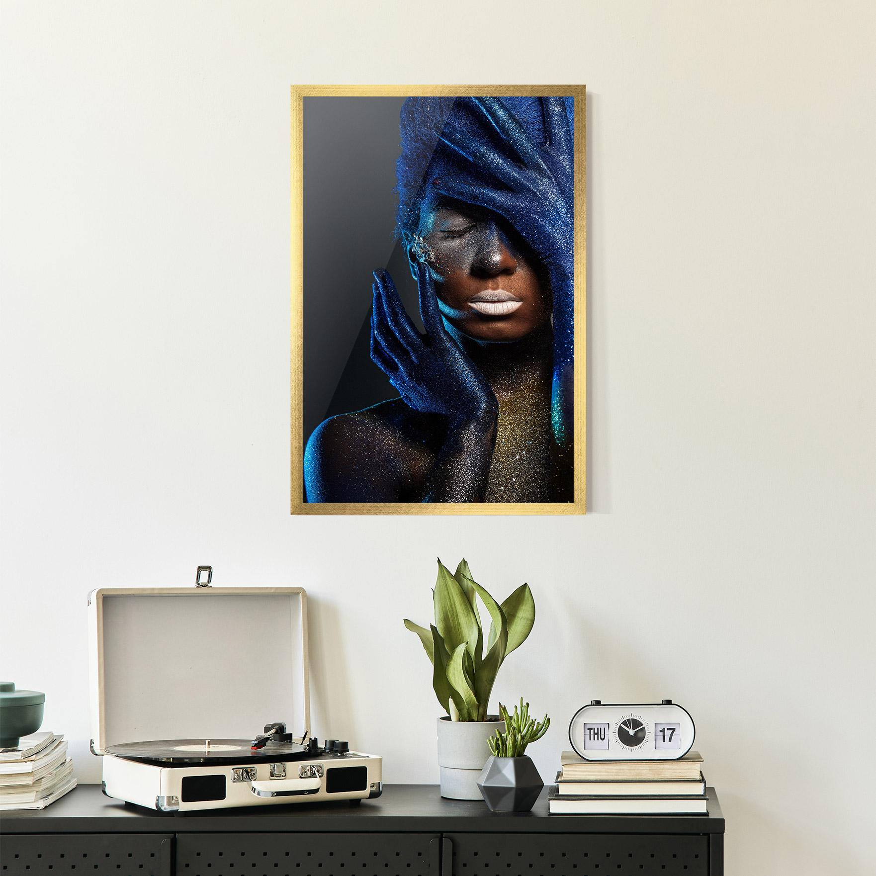 Plakat w Ramie Blue Hair Hands mockup 2