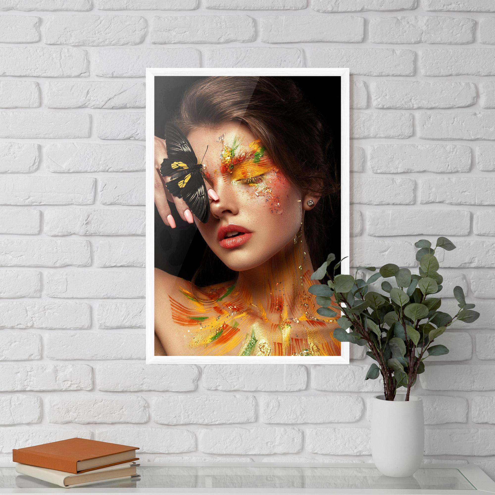 Plakat w Ramie Butterflu Makeup mockup 5