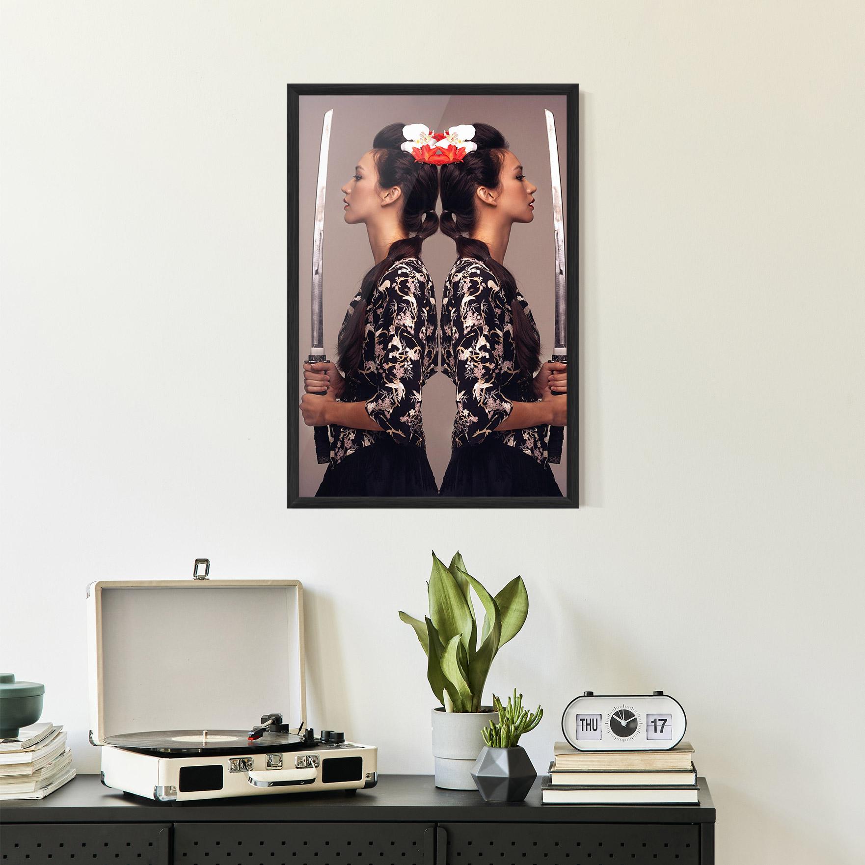 Plakat w Ramie Warrior Mirrored Woman mockup 2