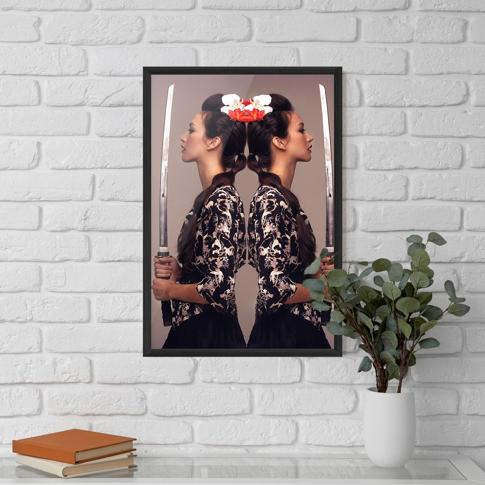 Plakat w Ramie Warrior Mirrored Woman mockup 5