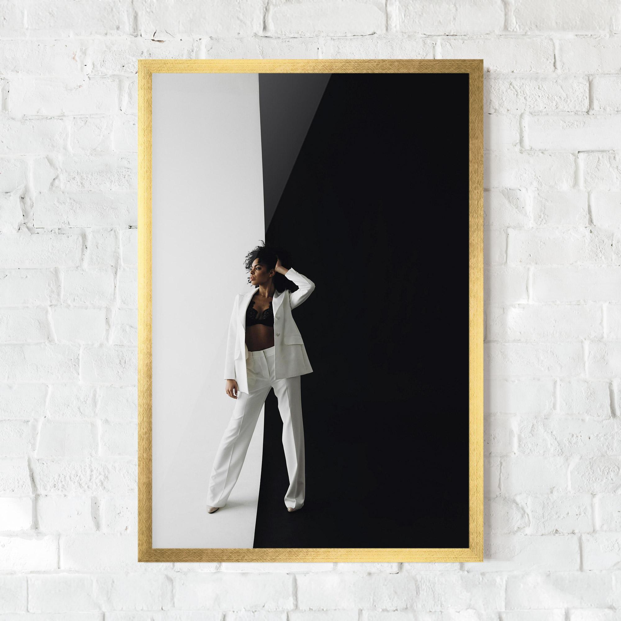 Plakat w Ramie African Girl White Outfit mockup 0