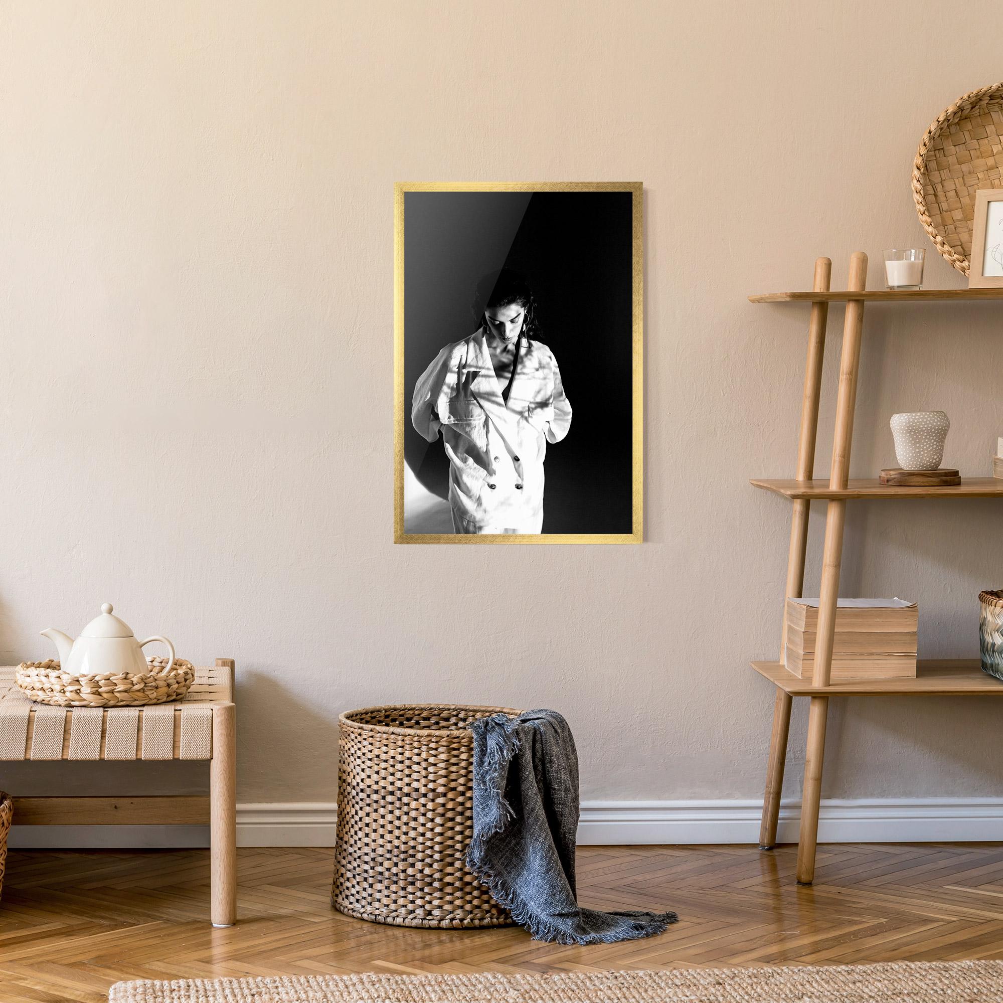 Plakat w Ramie Woman Black Wall mockup 9
