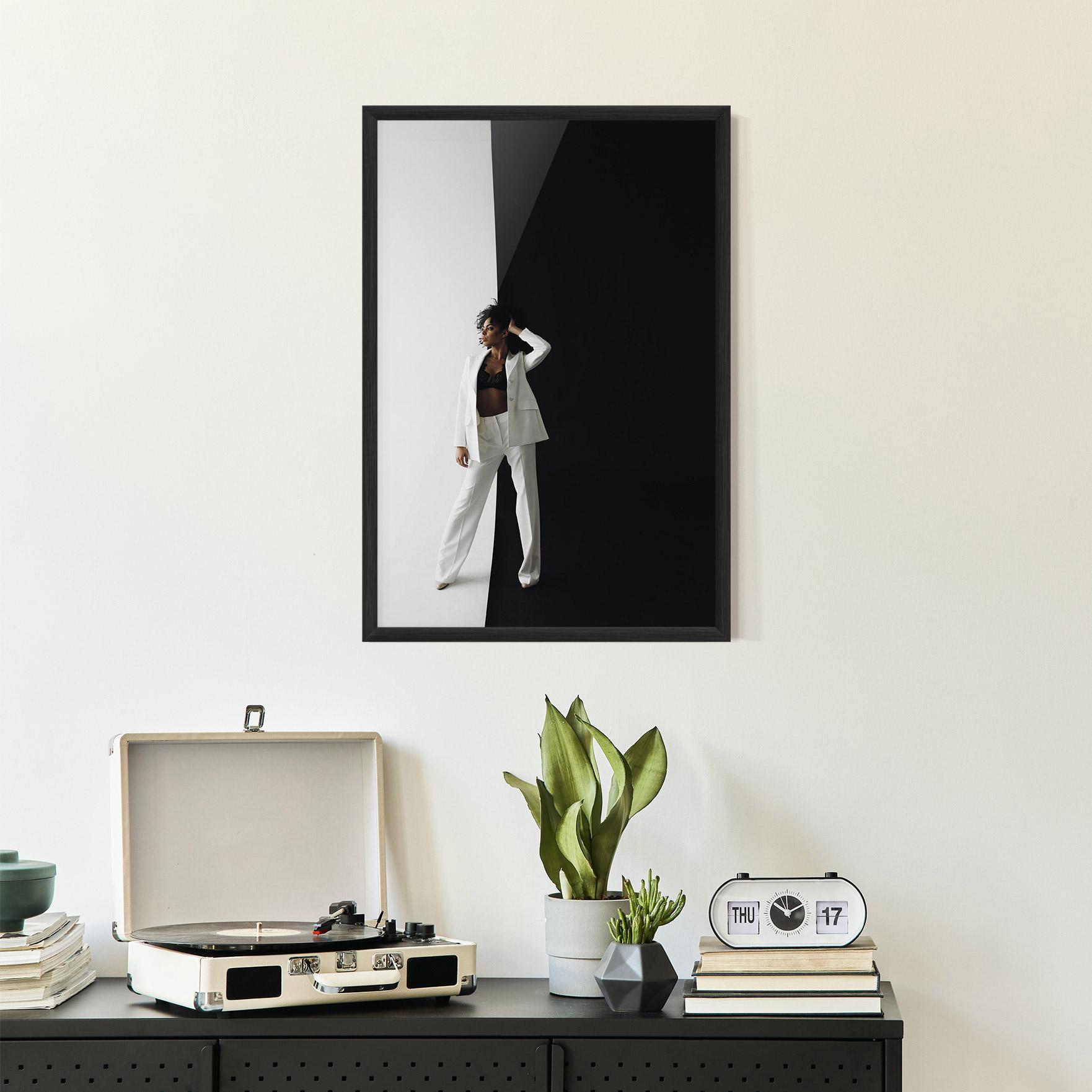 Plakat w Ramie African Girl White Outfit mockup 2