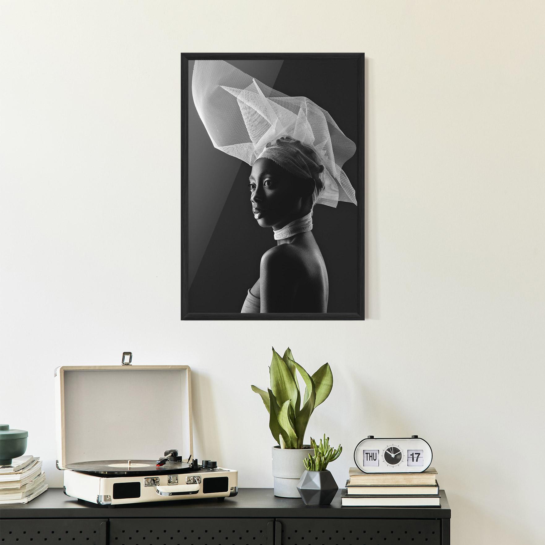 Plakat w Ramie Veil Hat Woman mockup 2