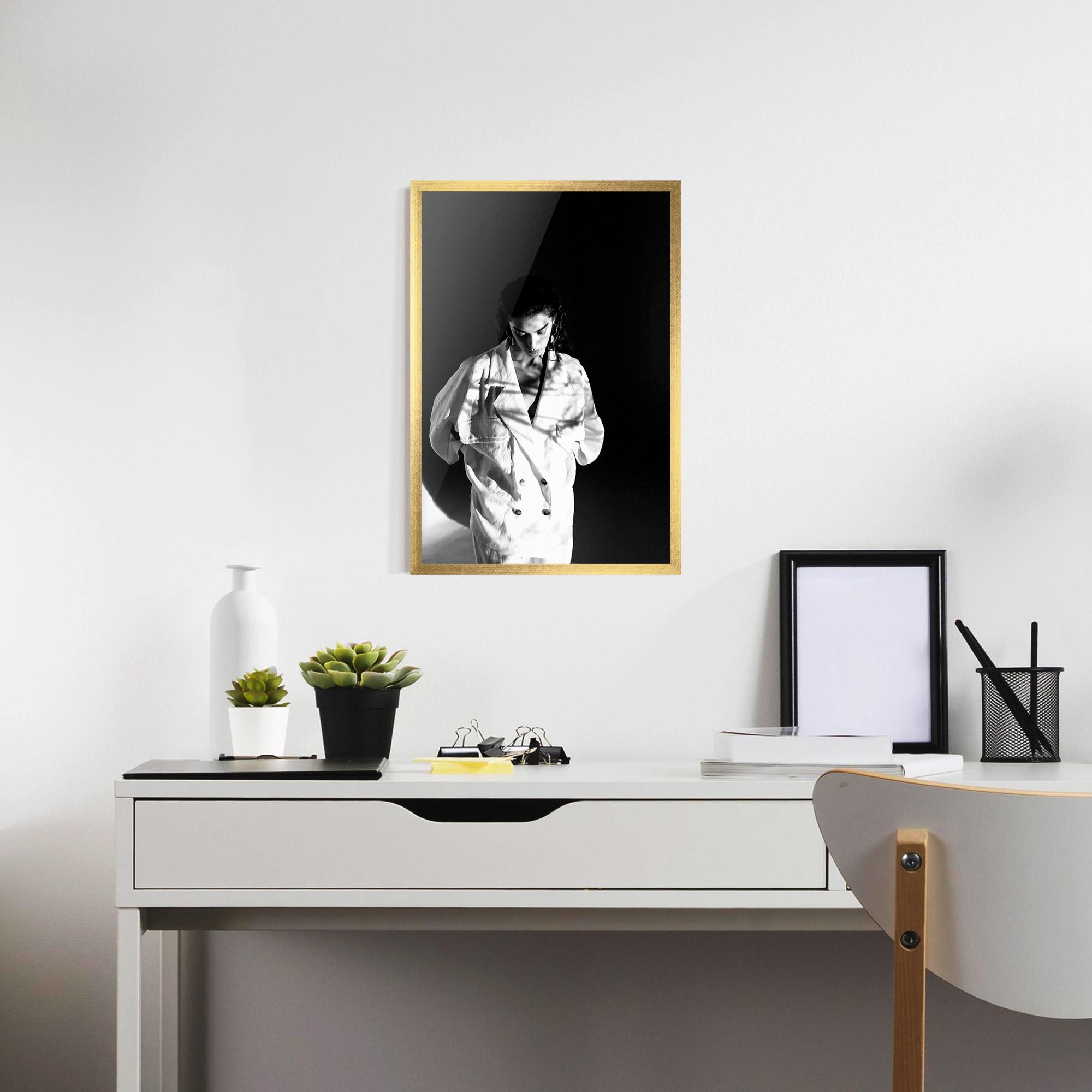 Plakat w Ramie Woman Black Wall mockup 7