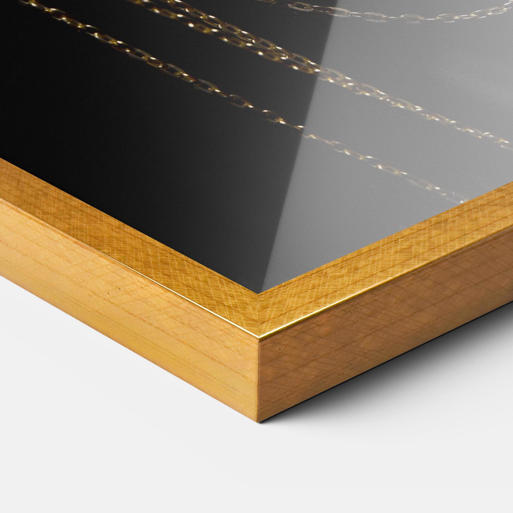 Plakat w Ramie Chain Gold Eyelids mockup 3