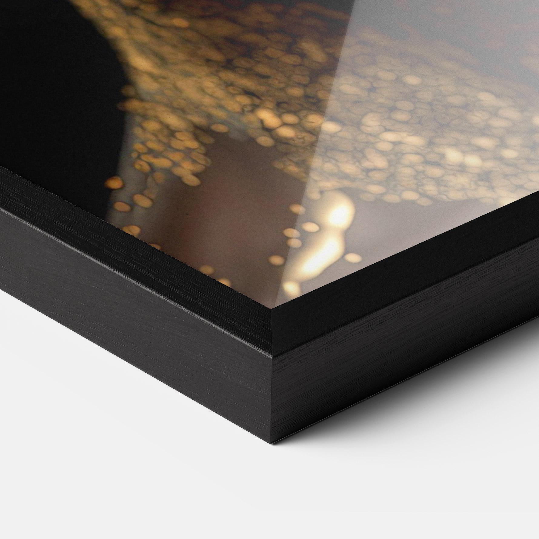 Plakat w Ramie Dripping Gold Woman mockup 3