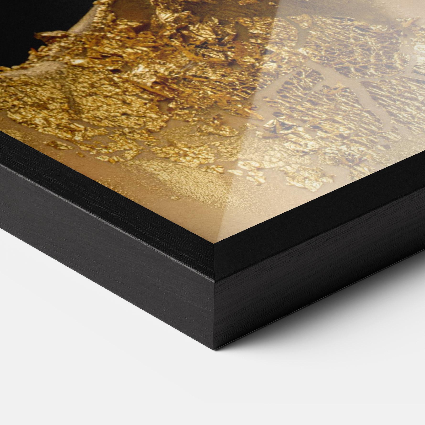 Plakat w Ramie Festive Golden Makeup mockup 3