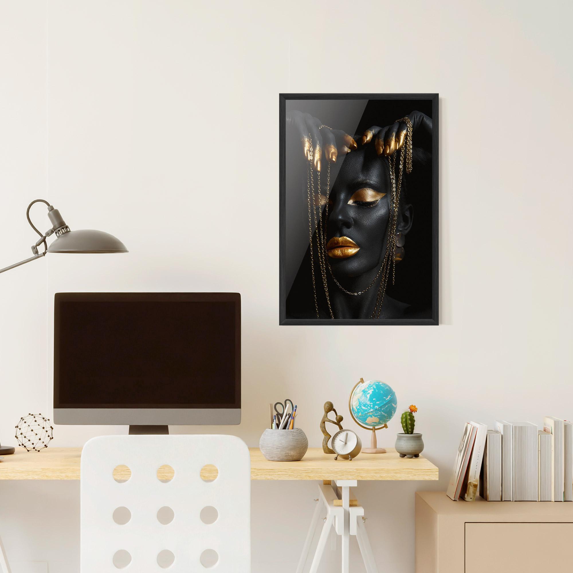 Plakat w Ramie Chain Gold Eyelids mockup 6