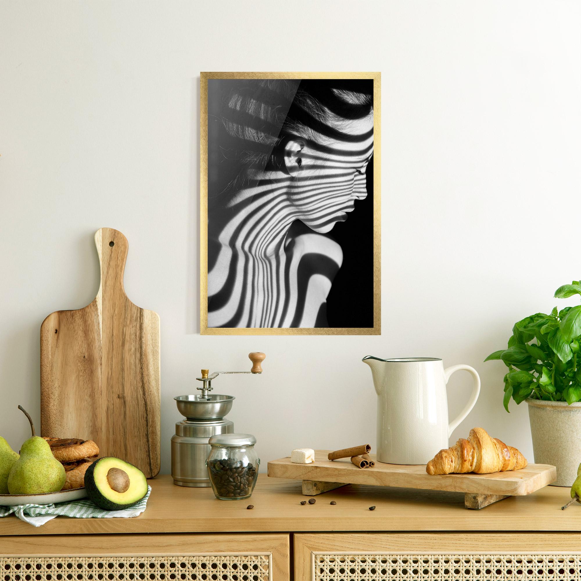 Plakat w Ramie Zebra Stripes Woman mockup 8