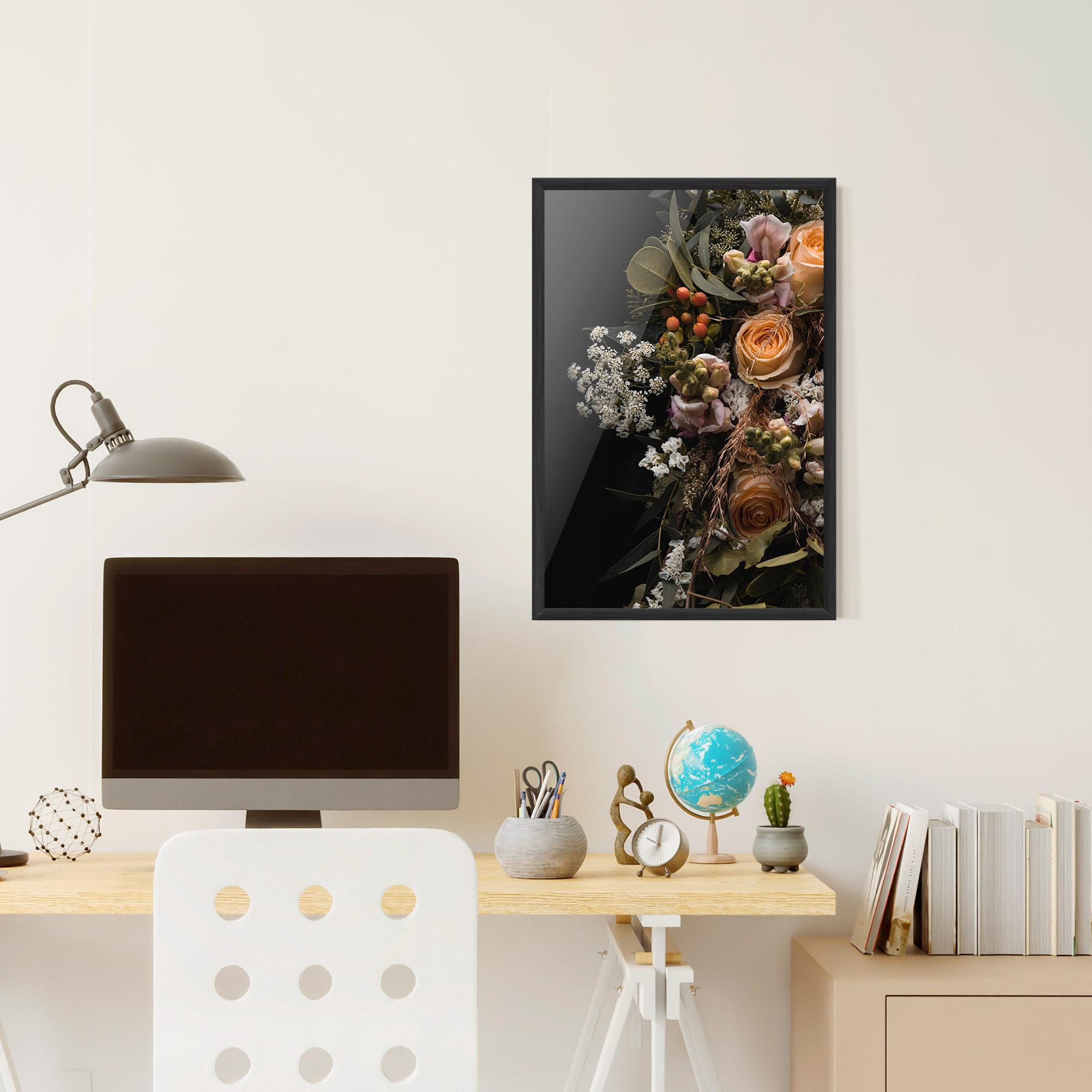 Plakat w Ramie Dark Flower Bouquet mockup 6