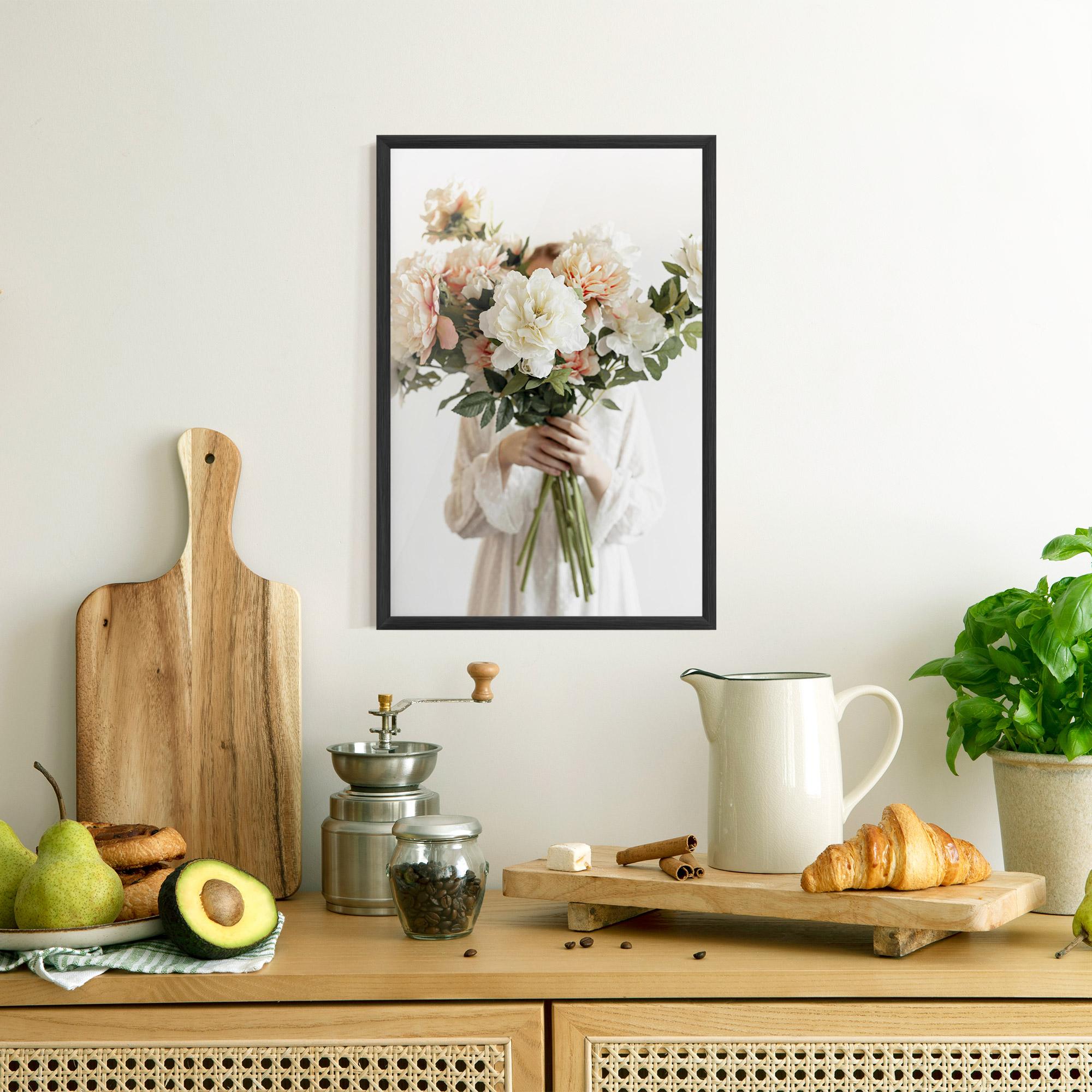 Plakat w Ramie Bouquet Holding mockup 8