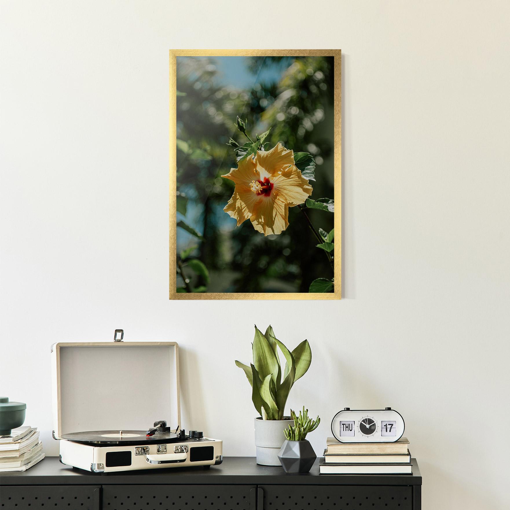 Plakat w Ramie Yellow Pretty Exotic mockup 2