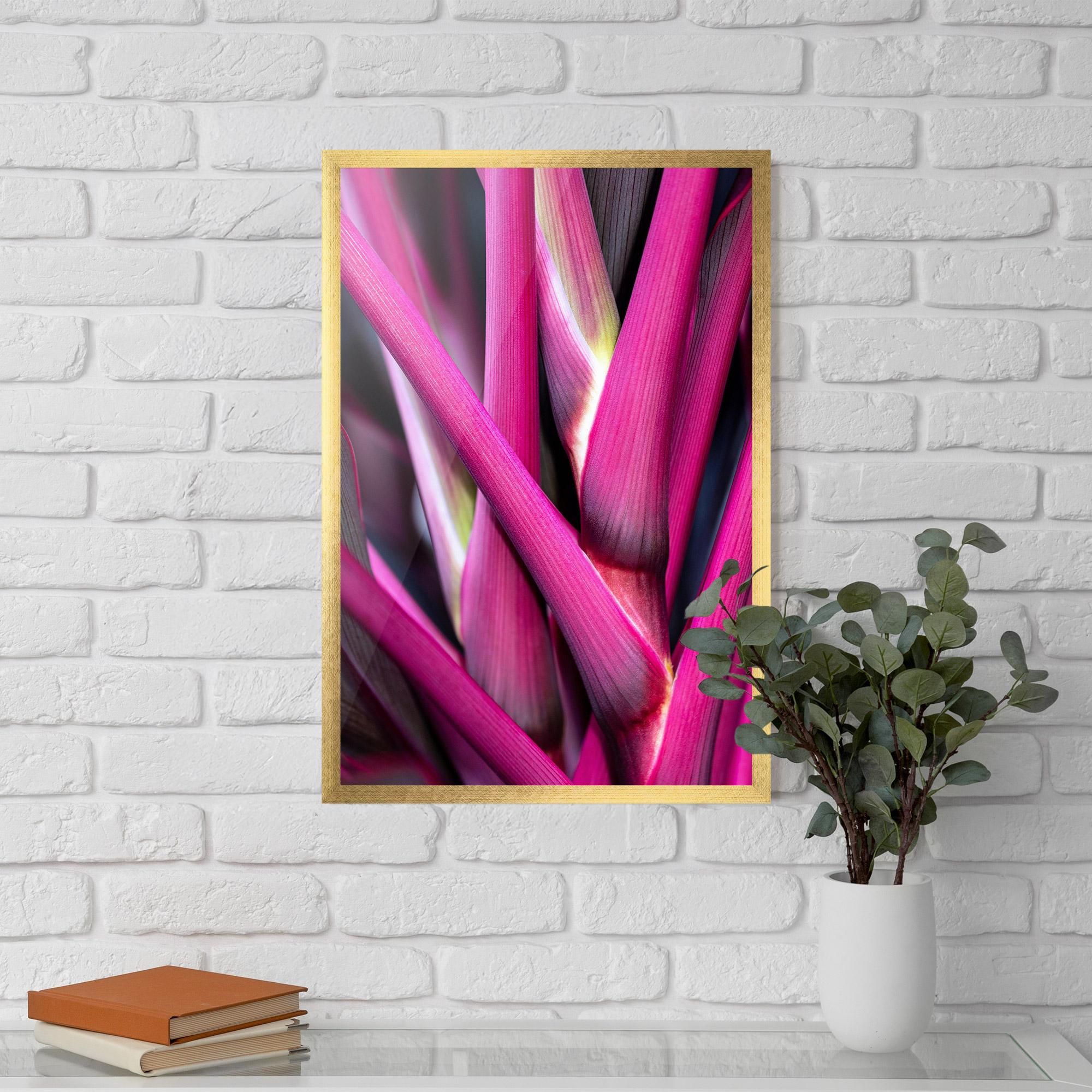 Plakat w Ramie Purple Exotic Plant mockup 5