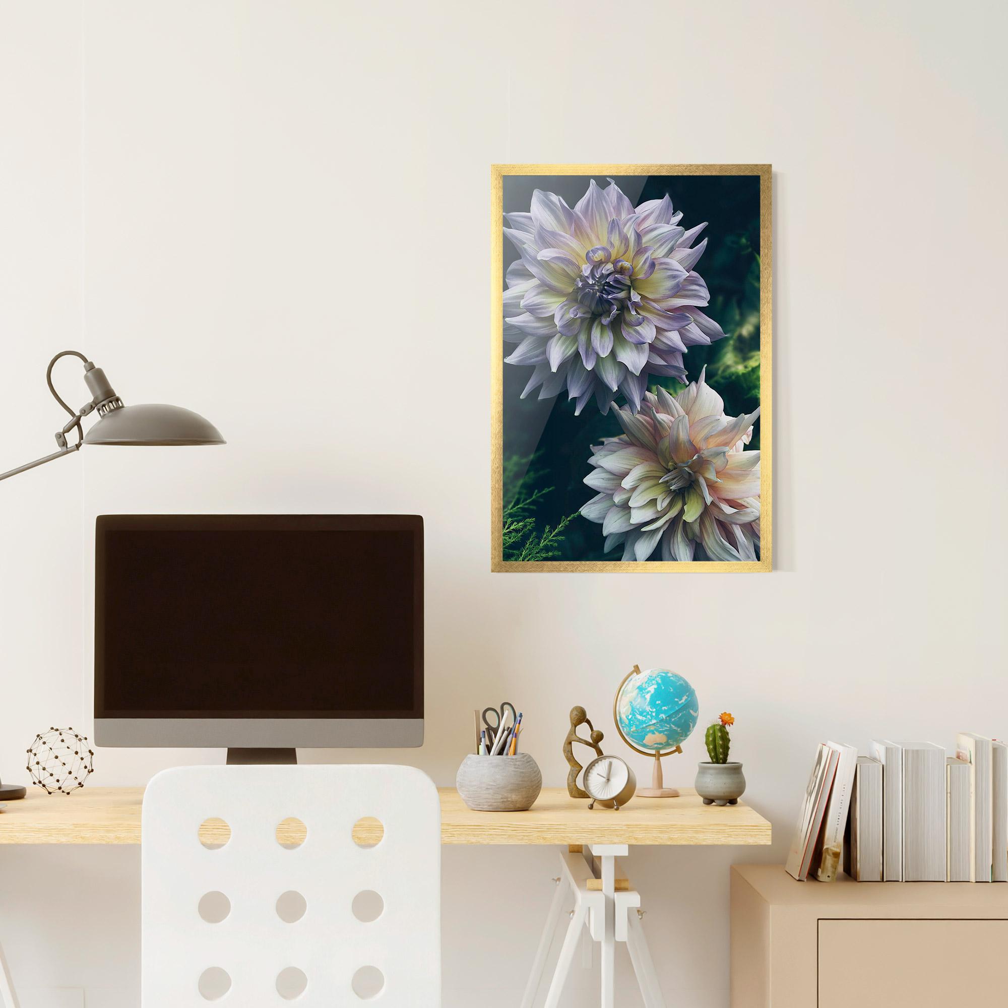 Plakat w Ramie Dahlia Flowers mockup 6