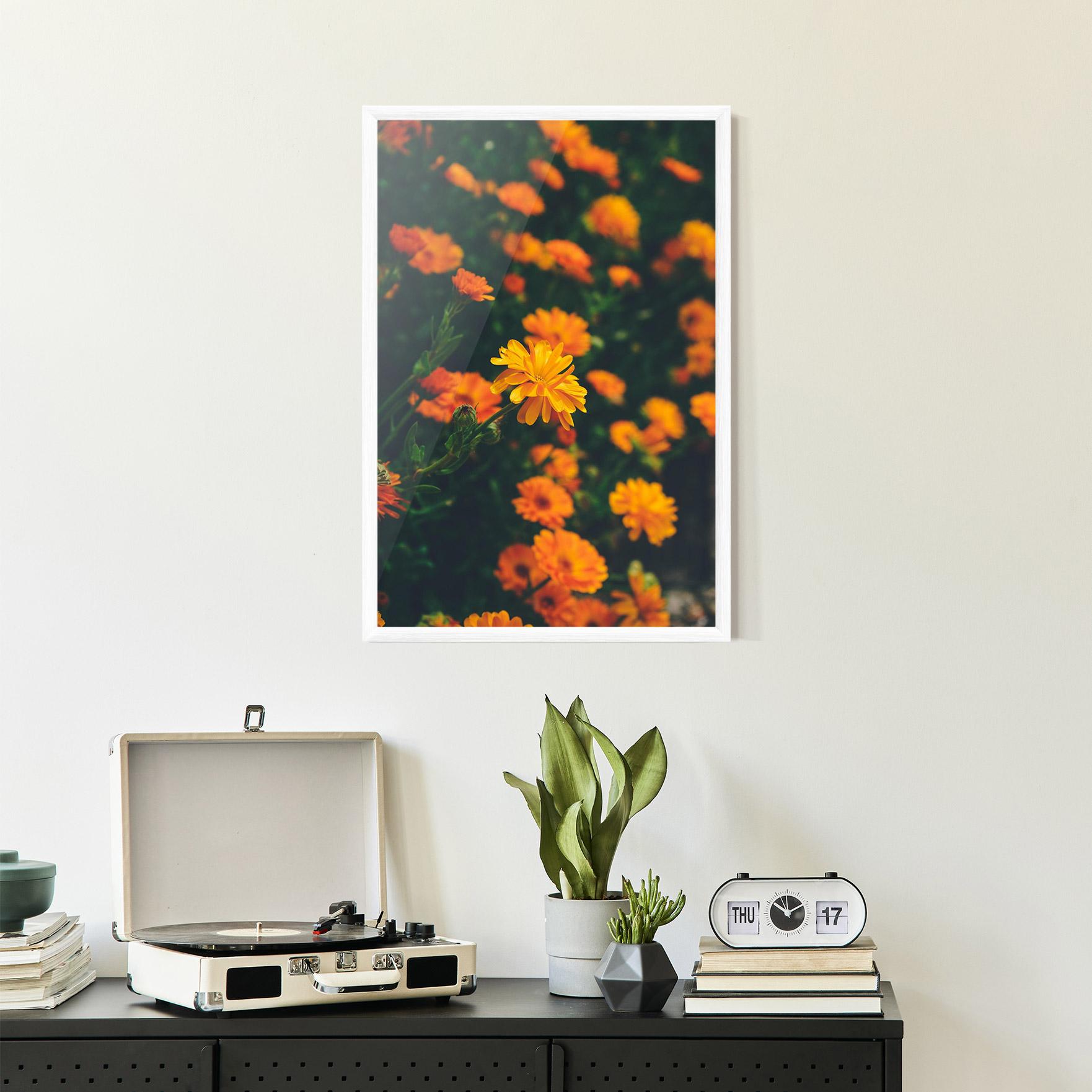 Plakat w Ramie Garden Orange Flowers mockup 2