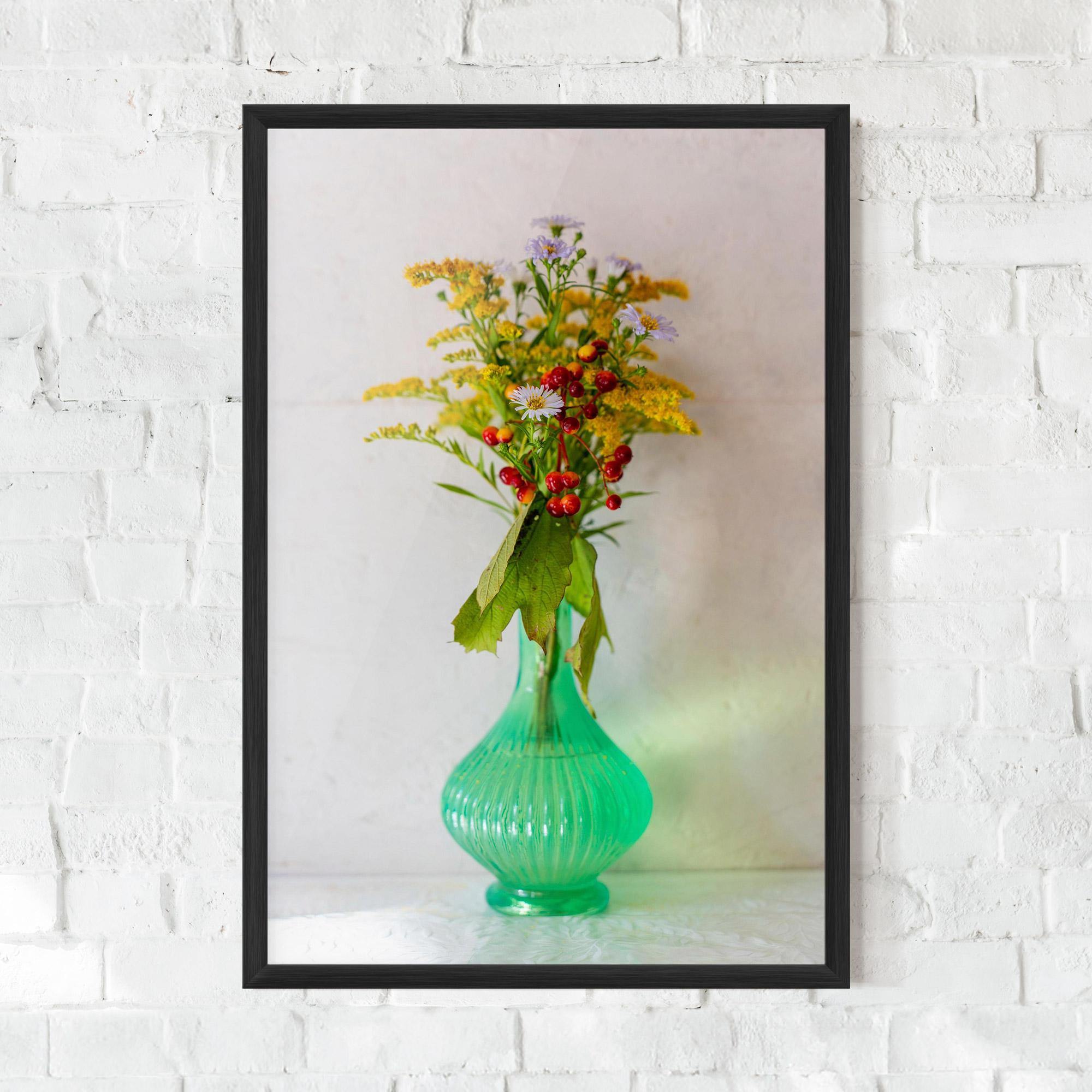 Plakat w Ramie Green Pretty Vase mockup 0