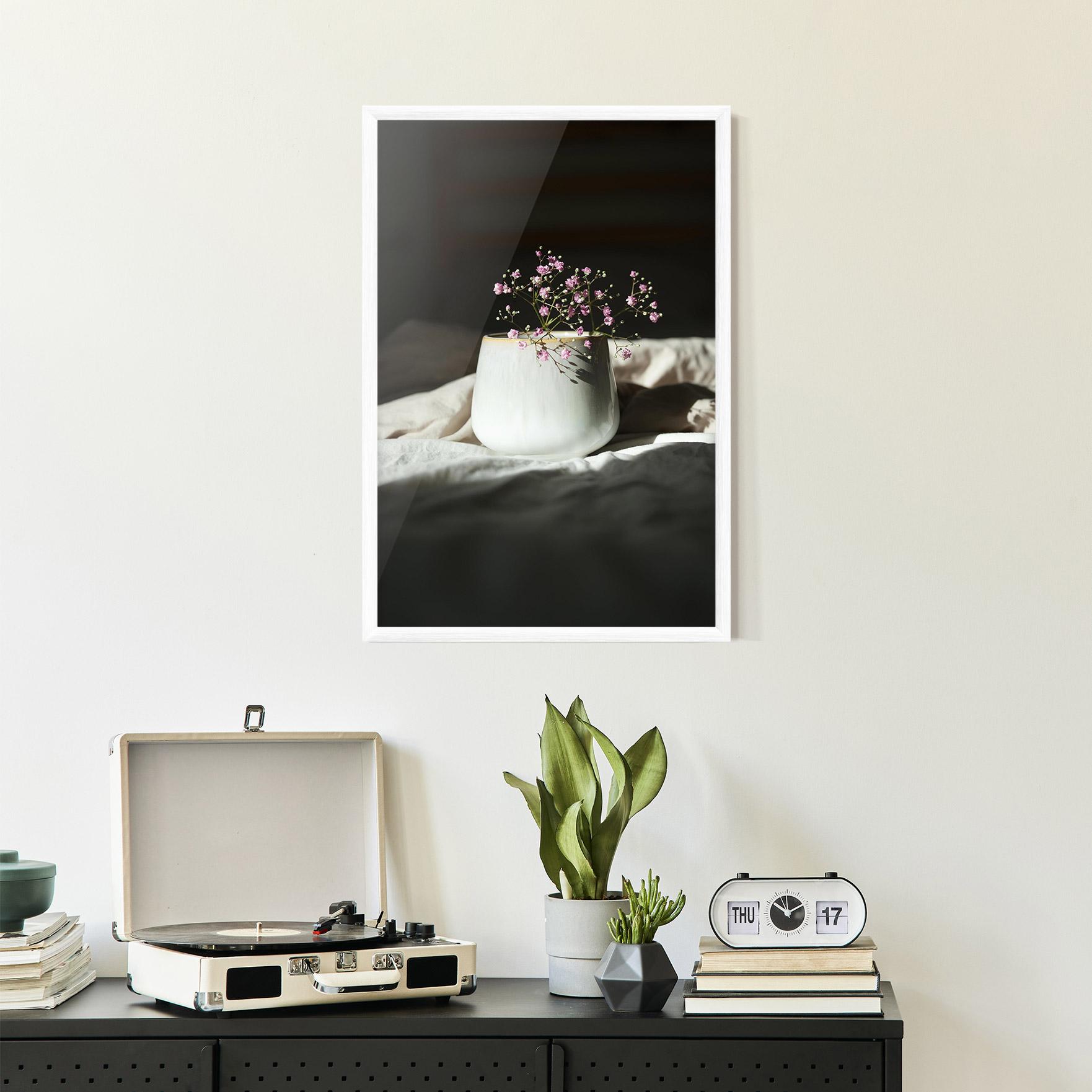 Plakat w Ramie Tiny Purple Pant Vase mockup 2