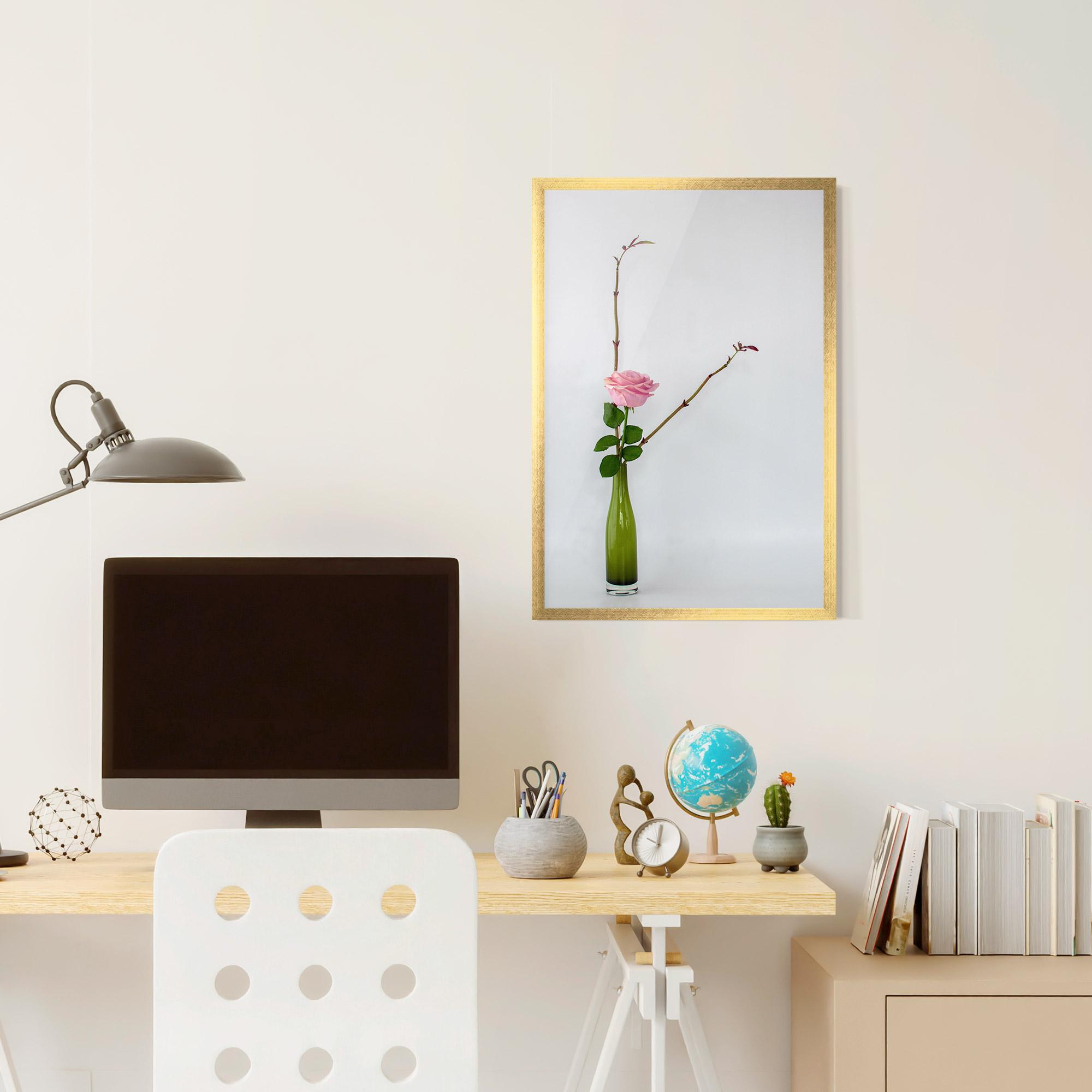 Plakat w Ramie Wine Vase mockup 6