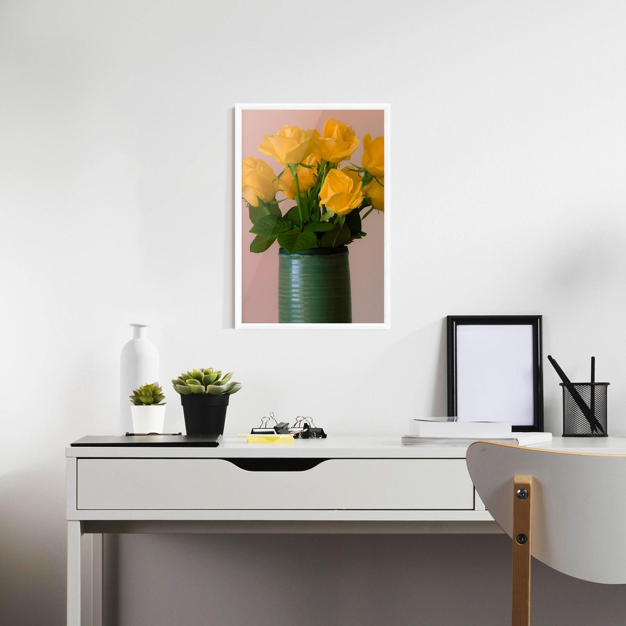 Plakat w Ramie Yellow Roses Vase mockup 7