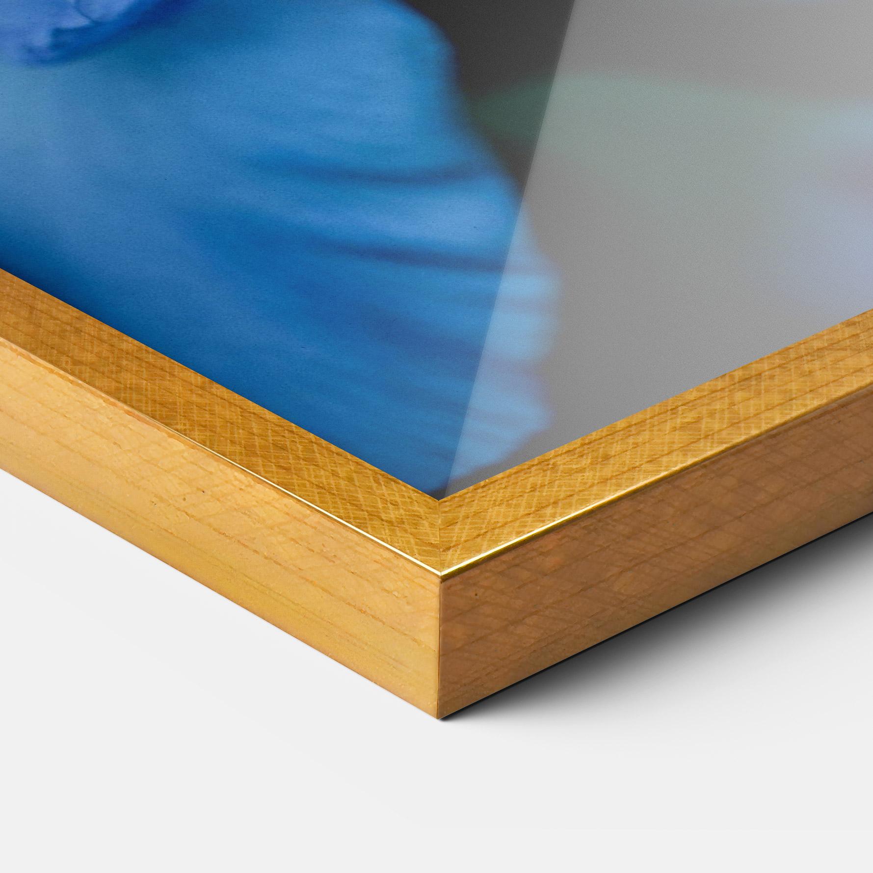 Plakat w Ramie Ocean Blue Iris mockup 3