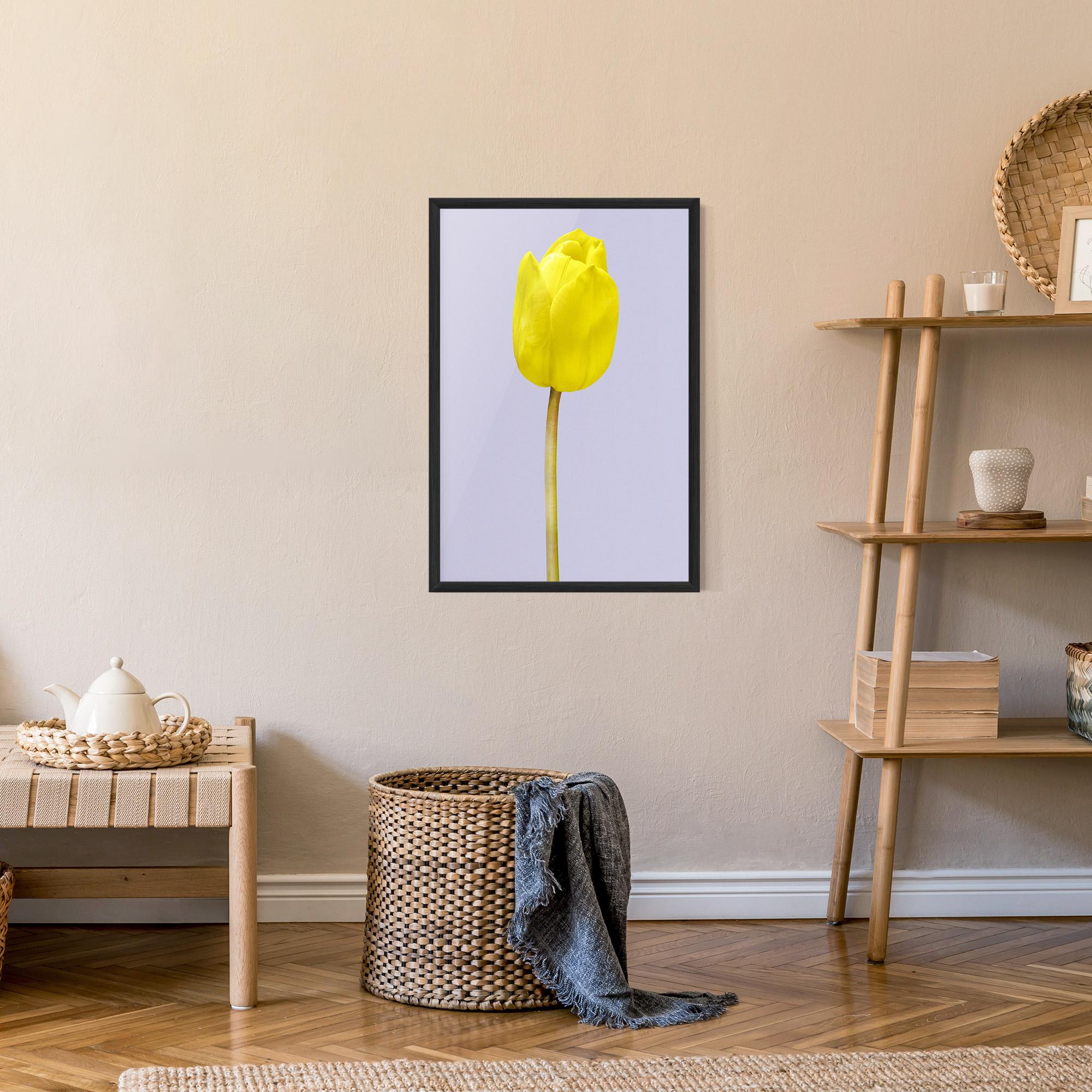 Plakat w Ramie One Yellow Tulip mockup 9