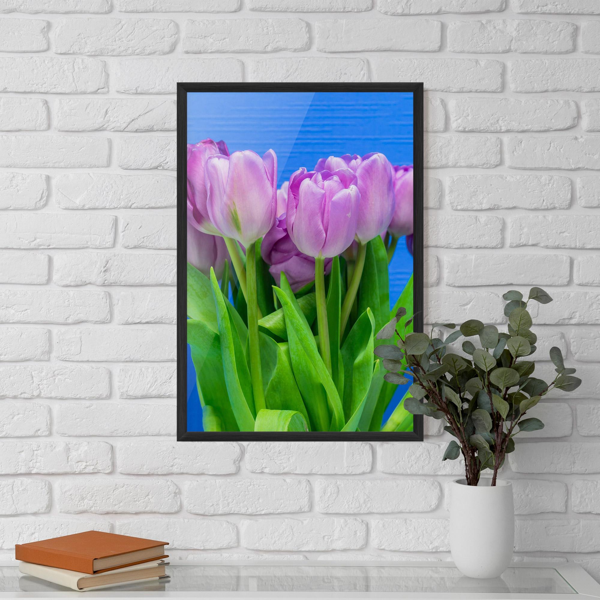 Plakat w Ramie Purple Tulips On Blue mockup 5