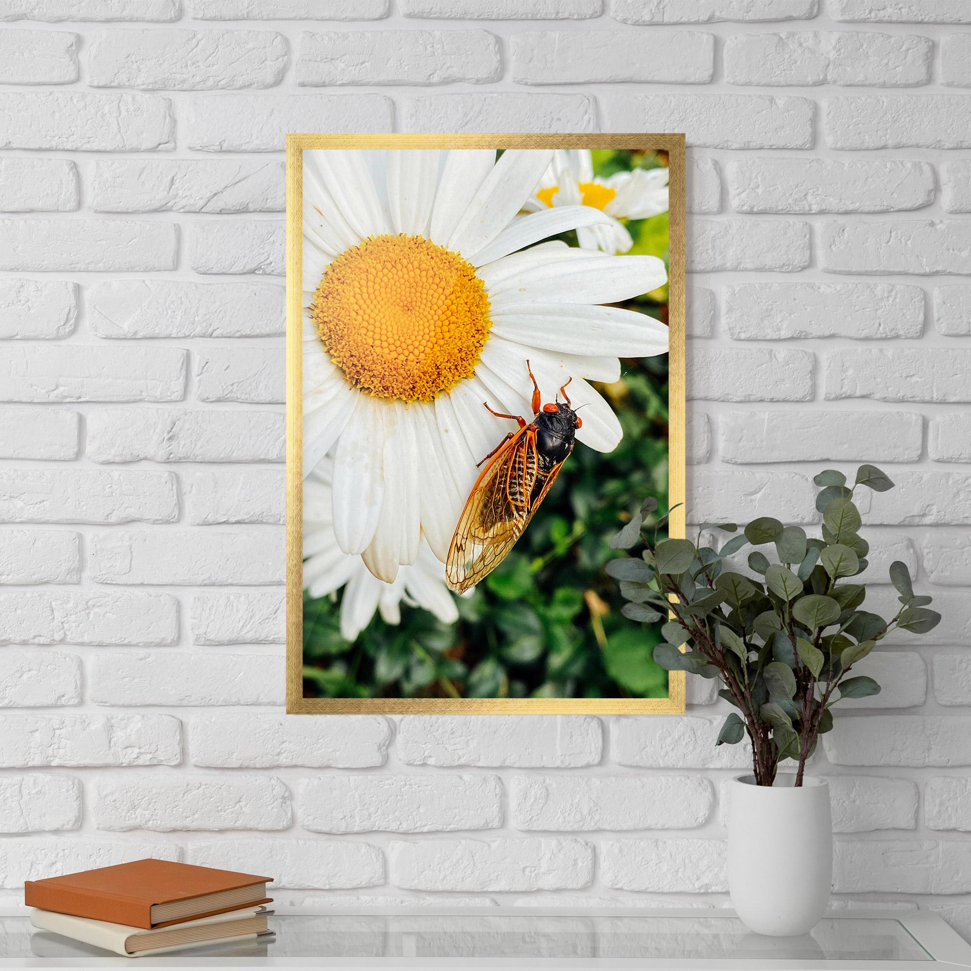 Plakat w Ramie Bug On The Daisy mockup 5