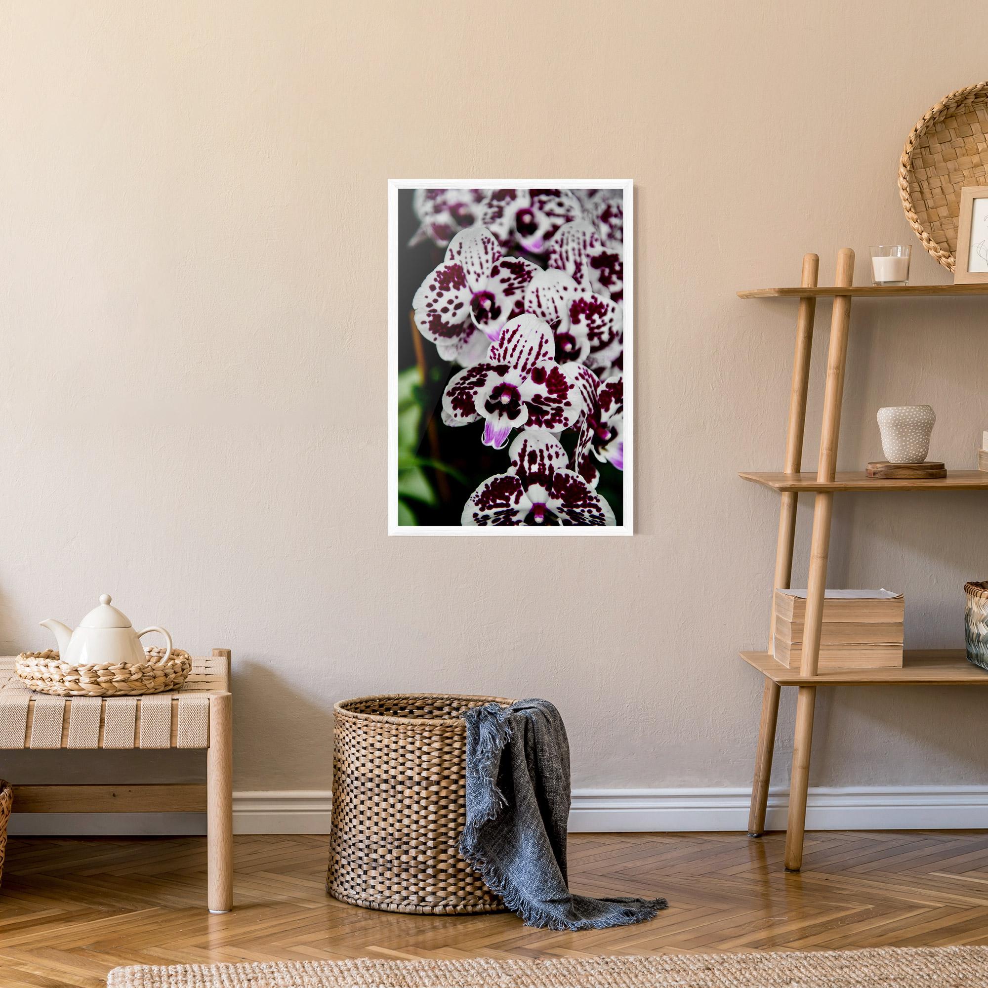 Plakat w Ramie Dark Purple Orchids mockup 9