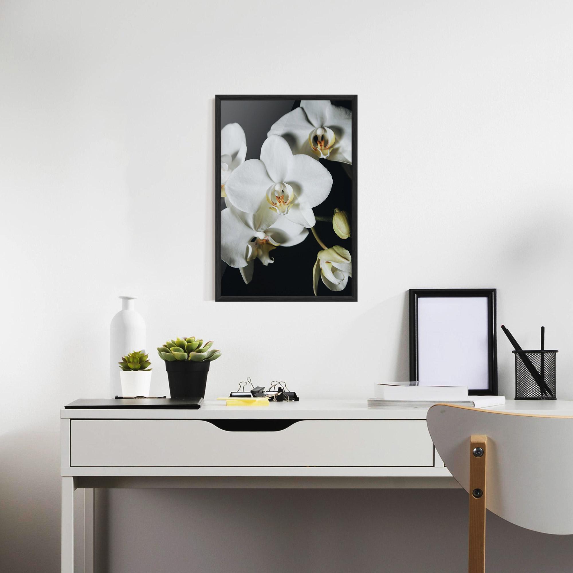 Plakat w Ramie White Orchid On Black mockup 7