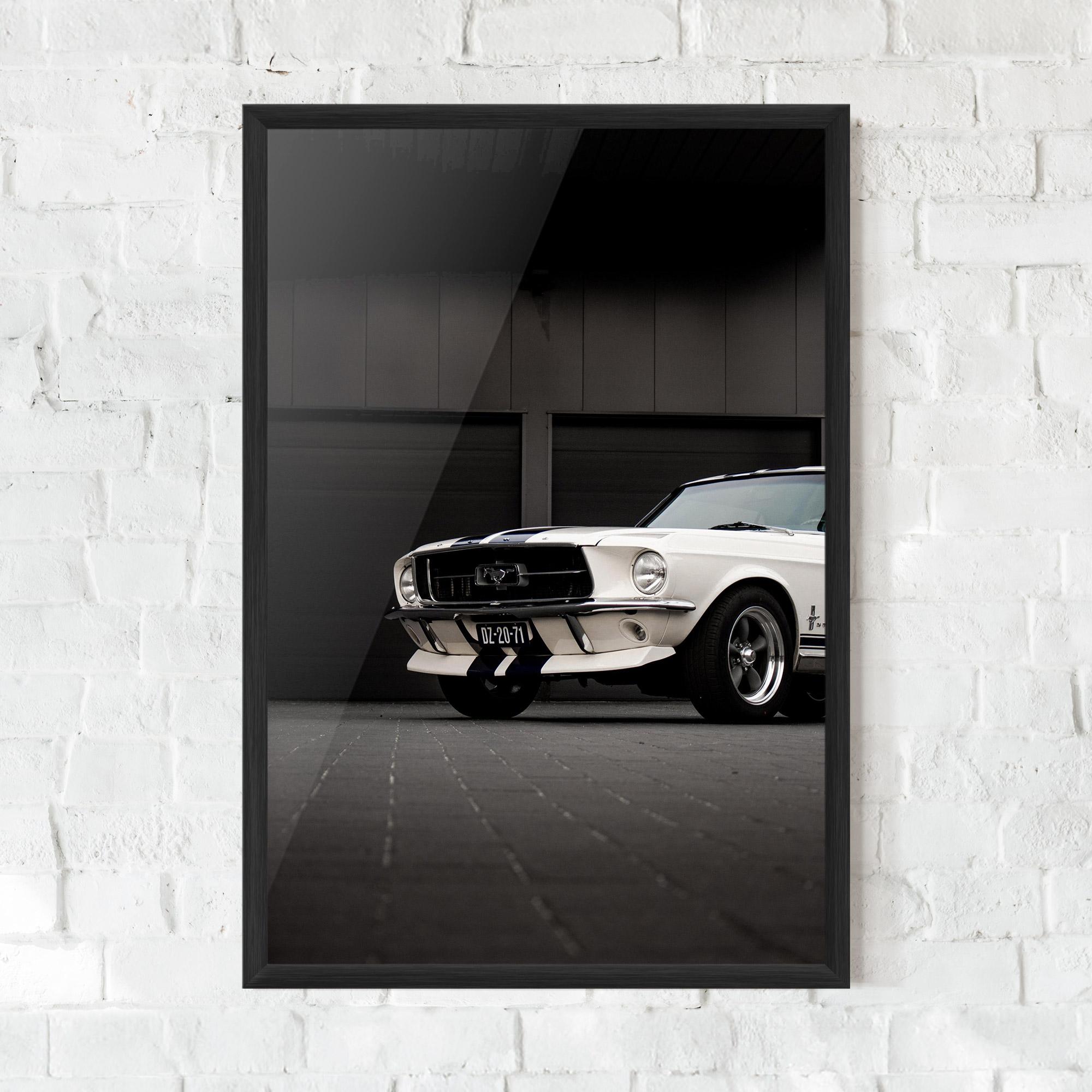 Plakat w Ramie White Vintage Car mockup 0