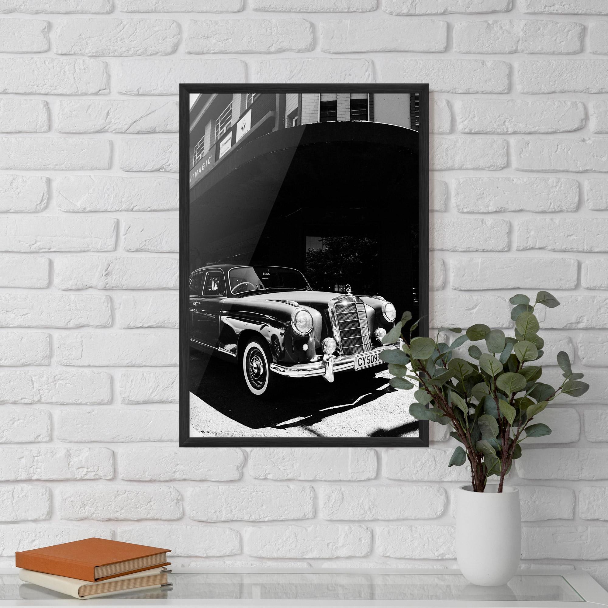 Plakat w Ramie Old Black Car mockup 5
