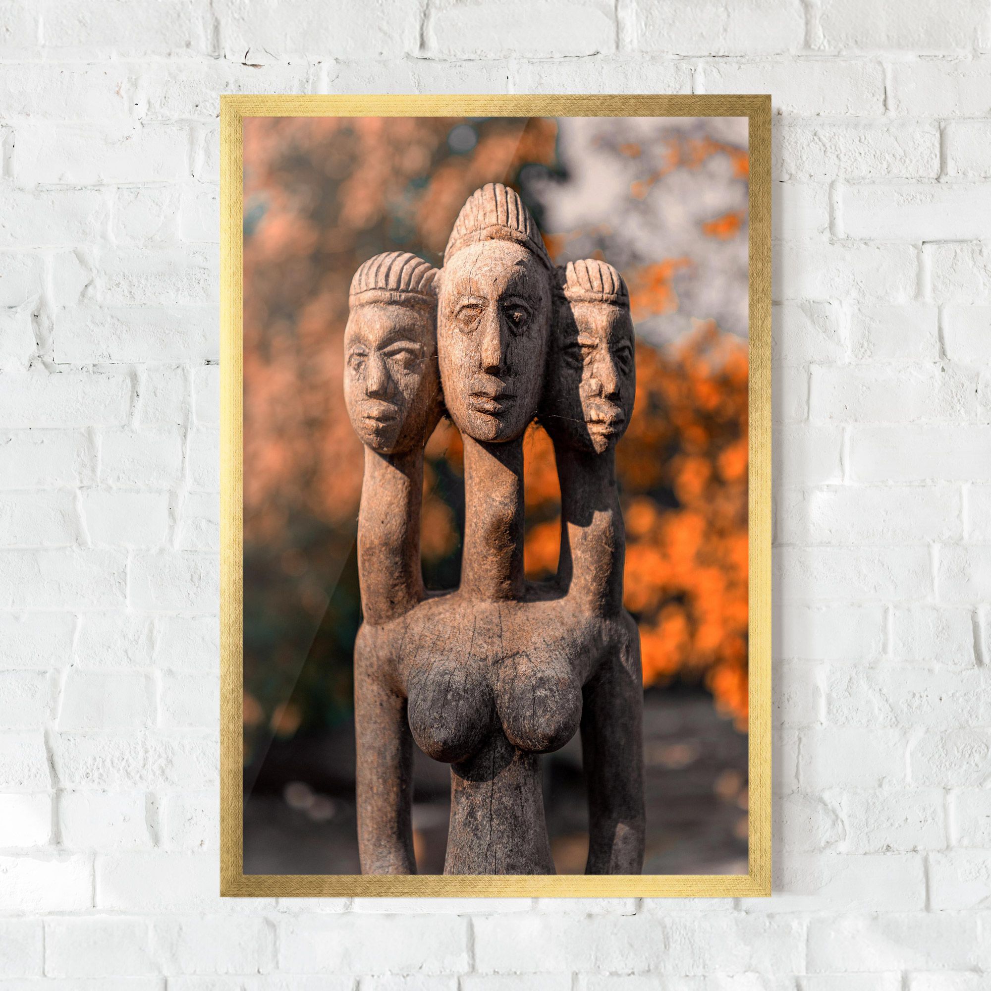 Three Heads Statue mockup 0
