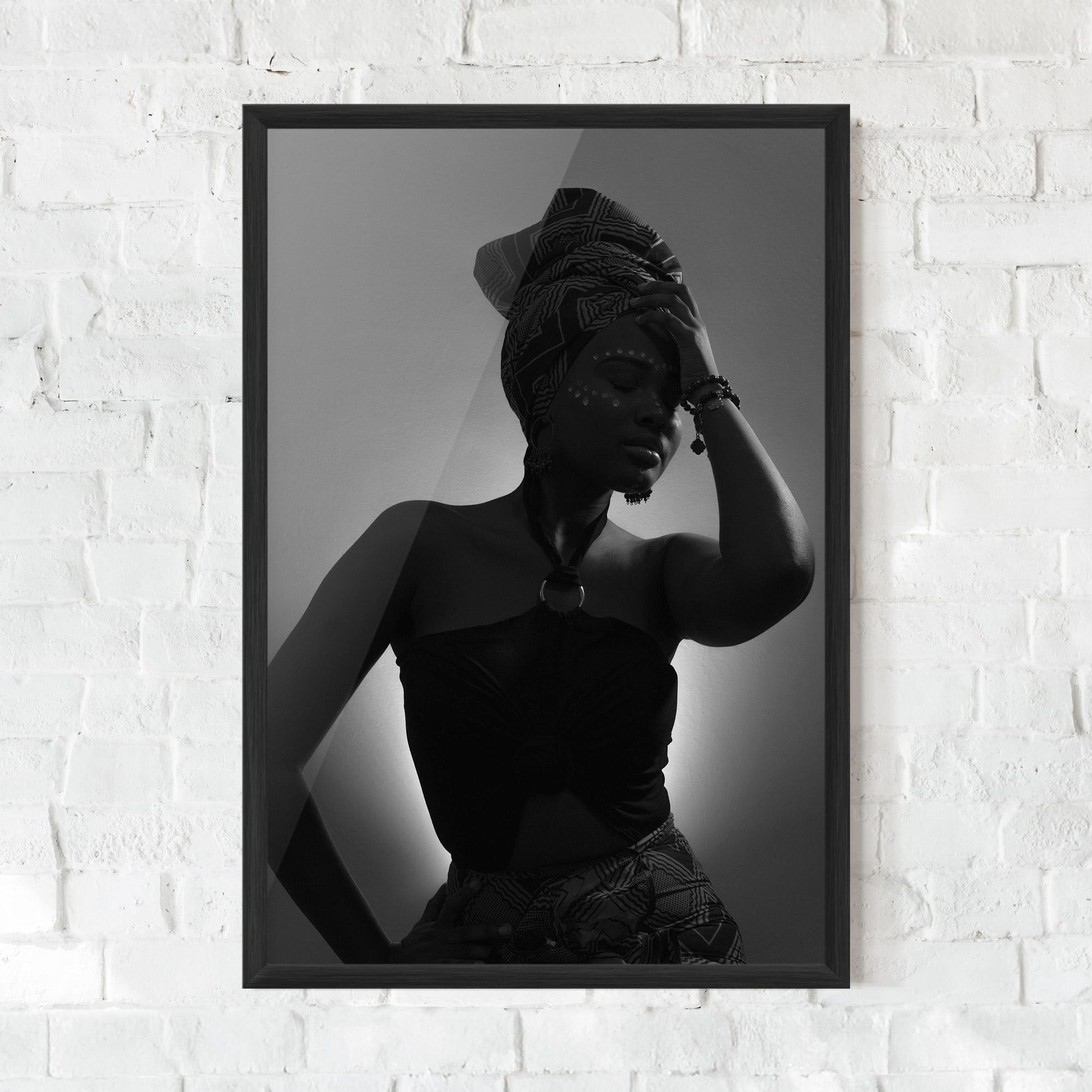 Plakat w Ramie African Woman Shadow mockup 0