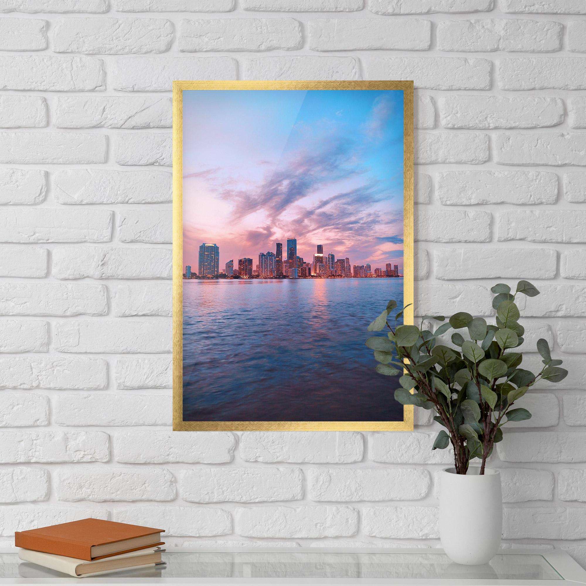 Plakat w Ramie Over The Lake mockup 5