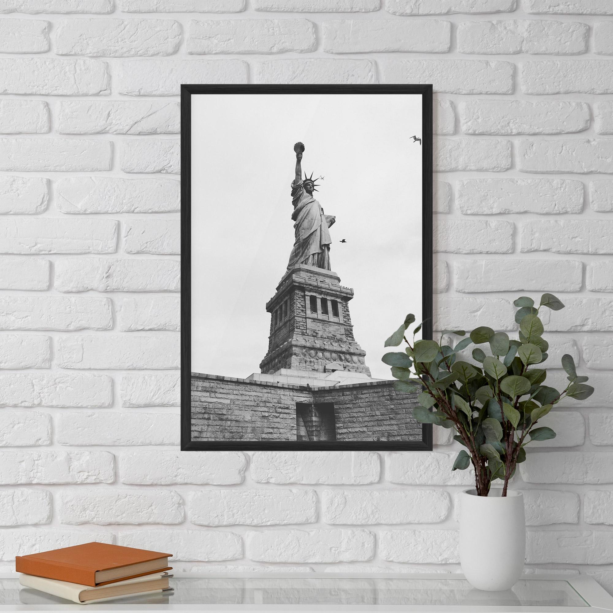 Plakat w Ramie The Statue Of Liberty mockup 5