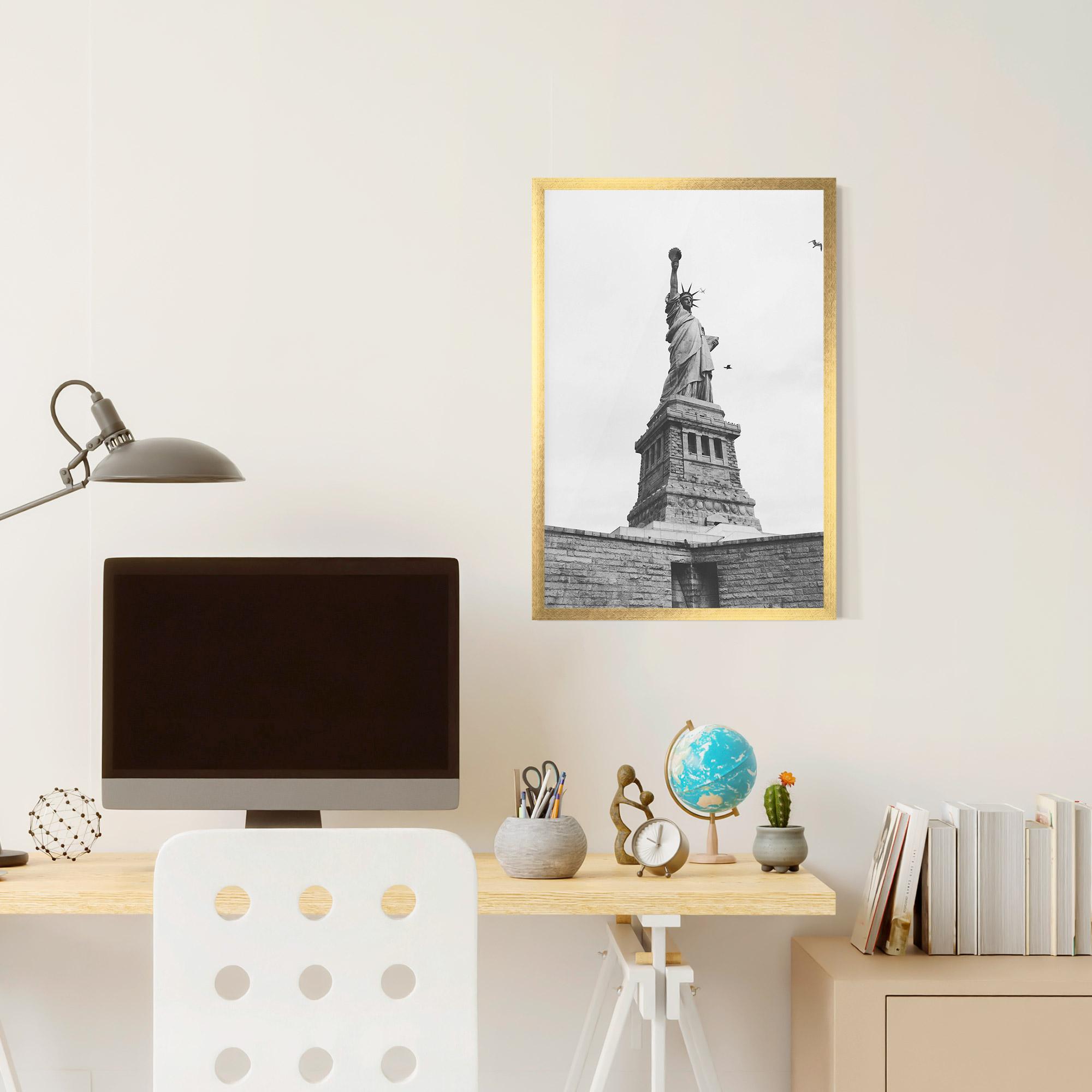 Plakat w Ramie The Statue Of Liberty mockup 6