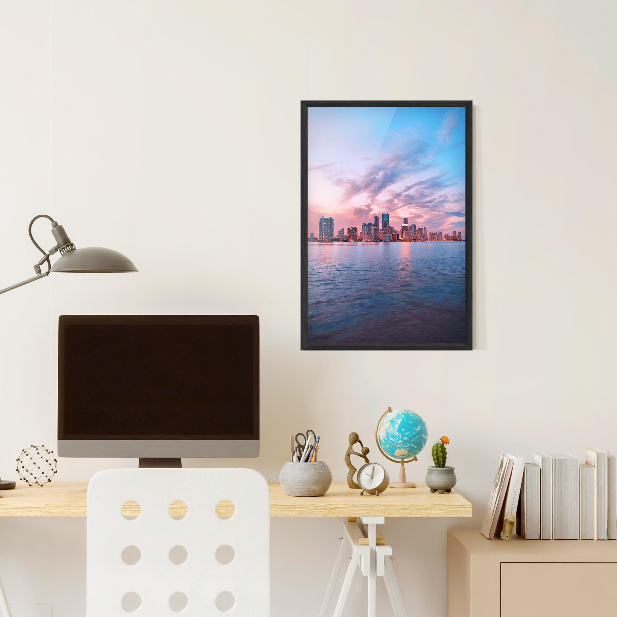 Plakat w Ramie Over The Lake mockup 6