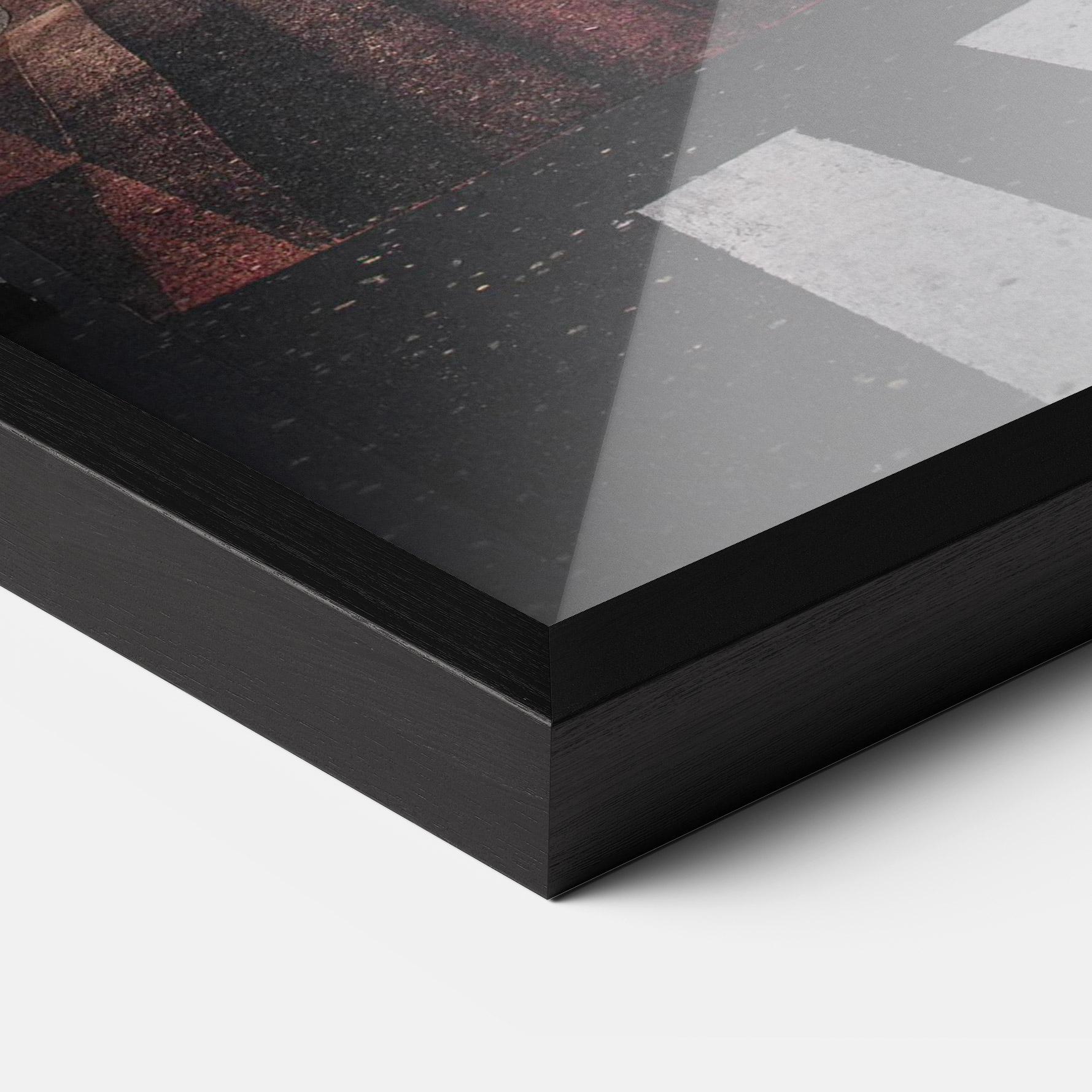 Plakat w Ramie Shinjuku mockup 3