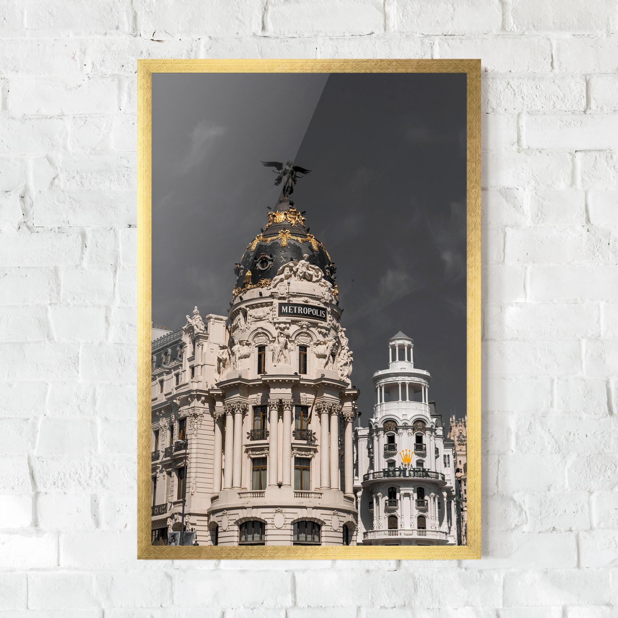 Plakat w Ramie Metropolis Building mockup 0