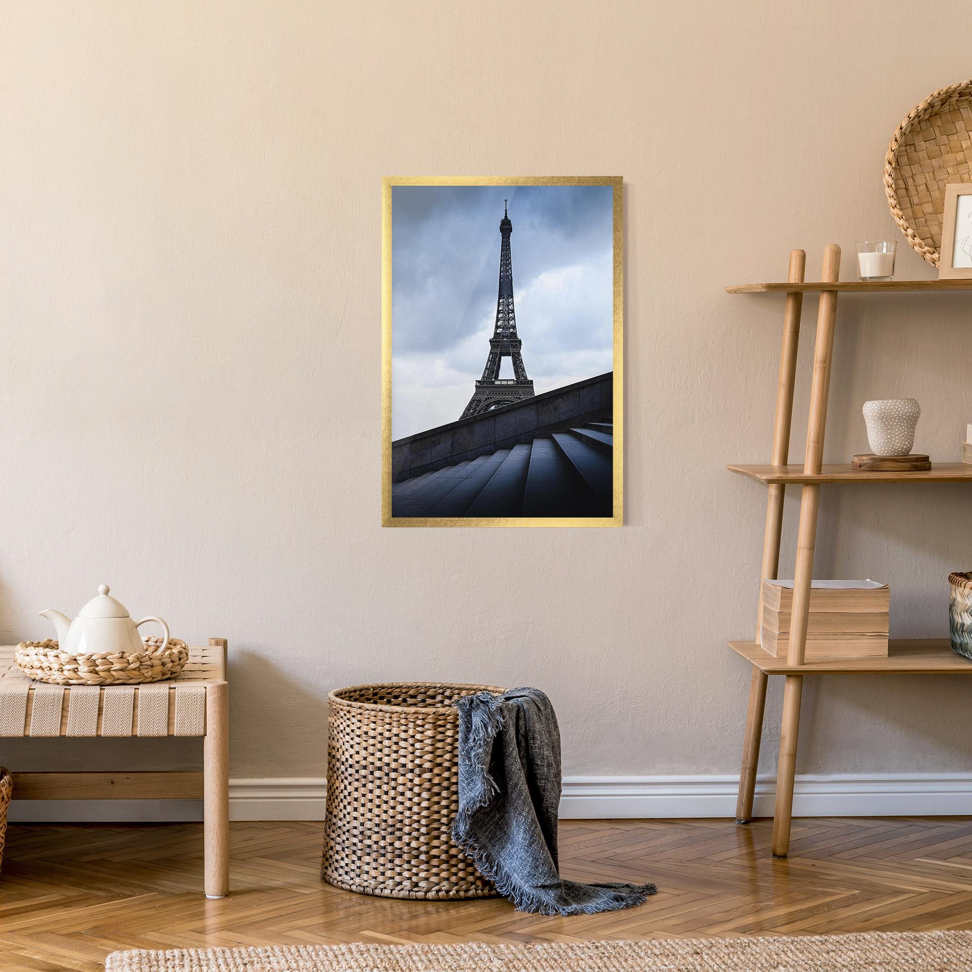 Plakat w Ramie Eiffel Tower Stairs mockup 9