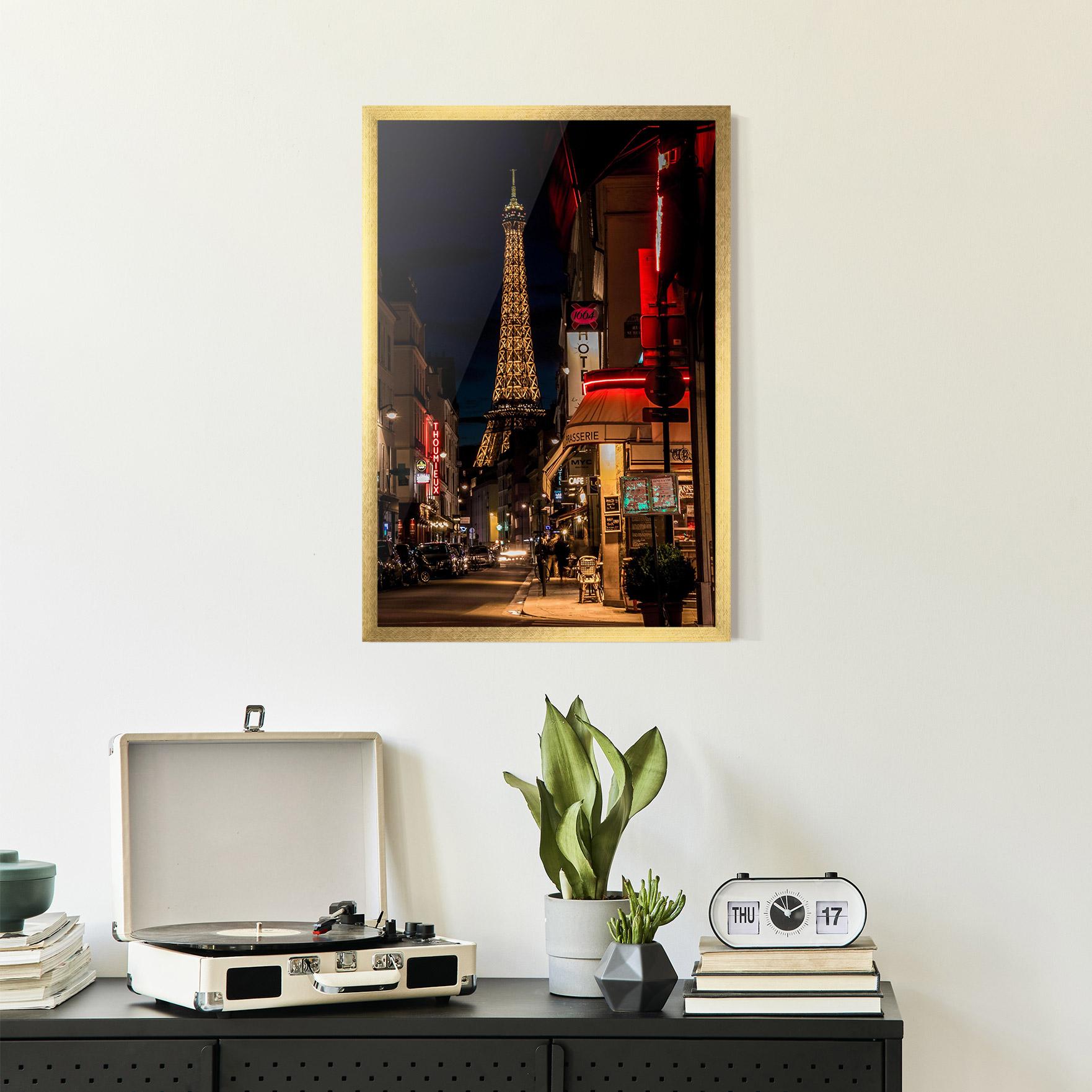 Plakat w Ramie Paris Walk mockup 2