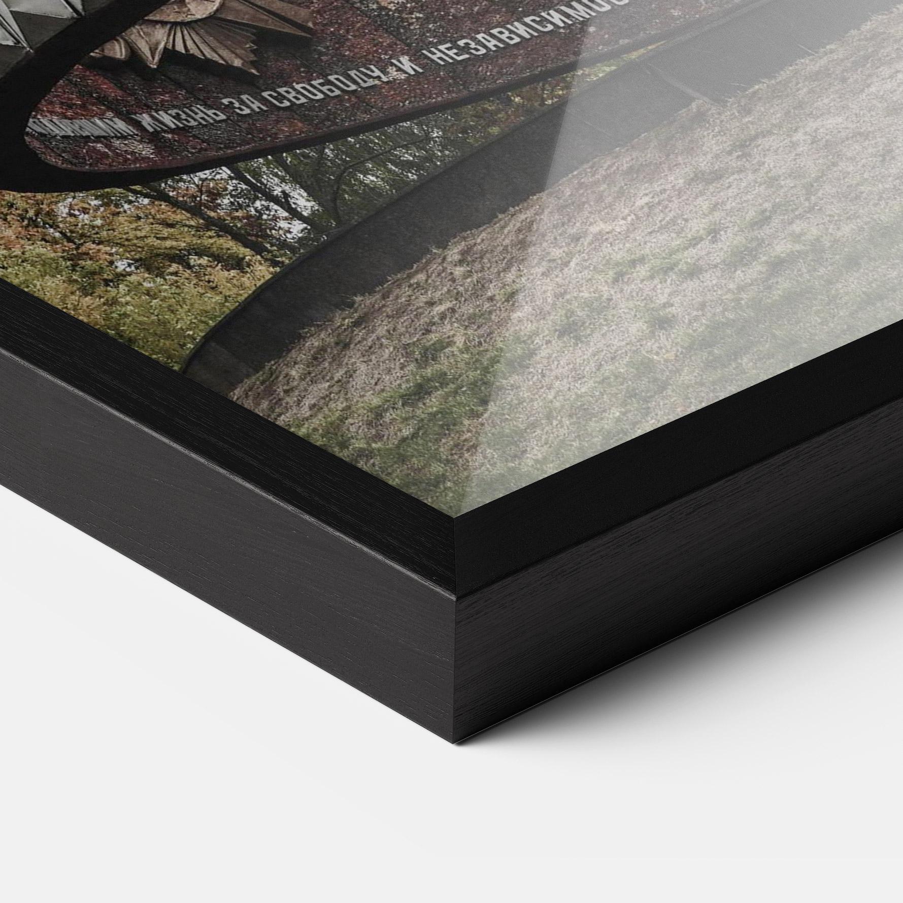 Plakat w Ramie Monument Of Glory mockup 3