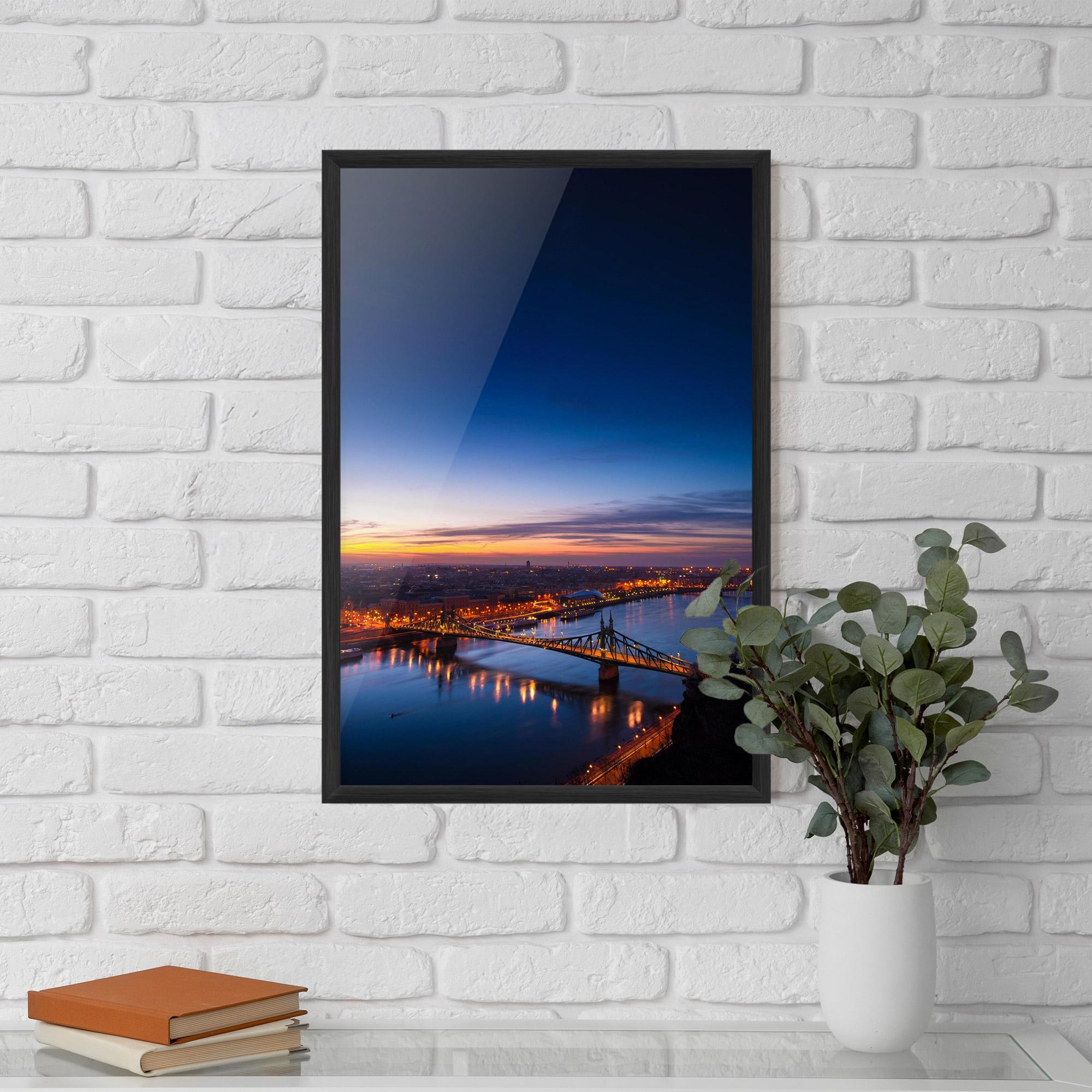 Plakat w Ramie Budapest Sunset mockup 5