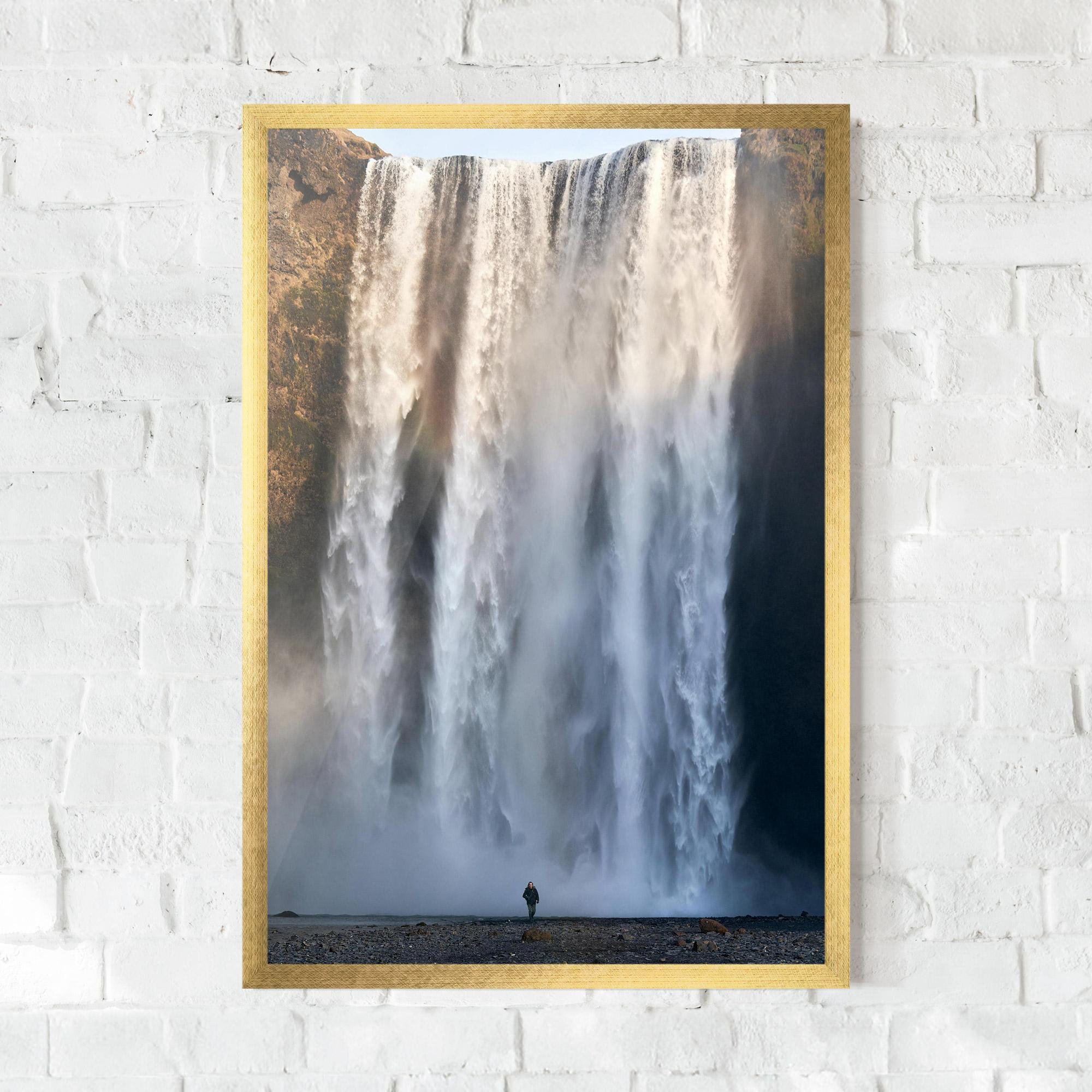 Plakat w Ramie Small Man Waterfall mockup 0