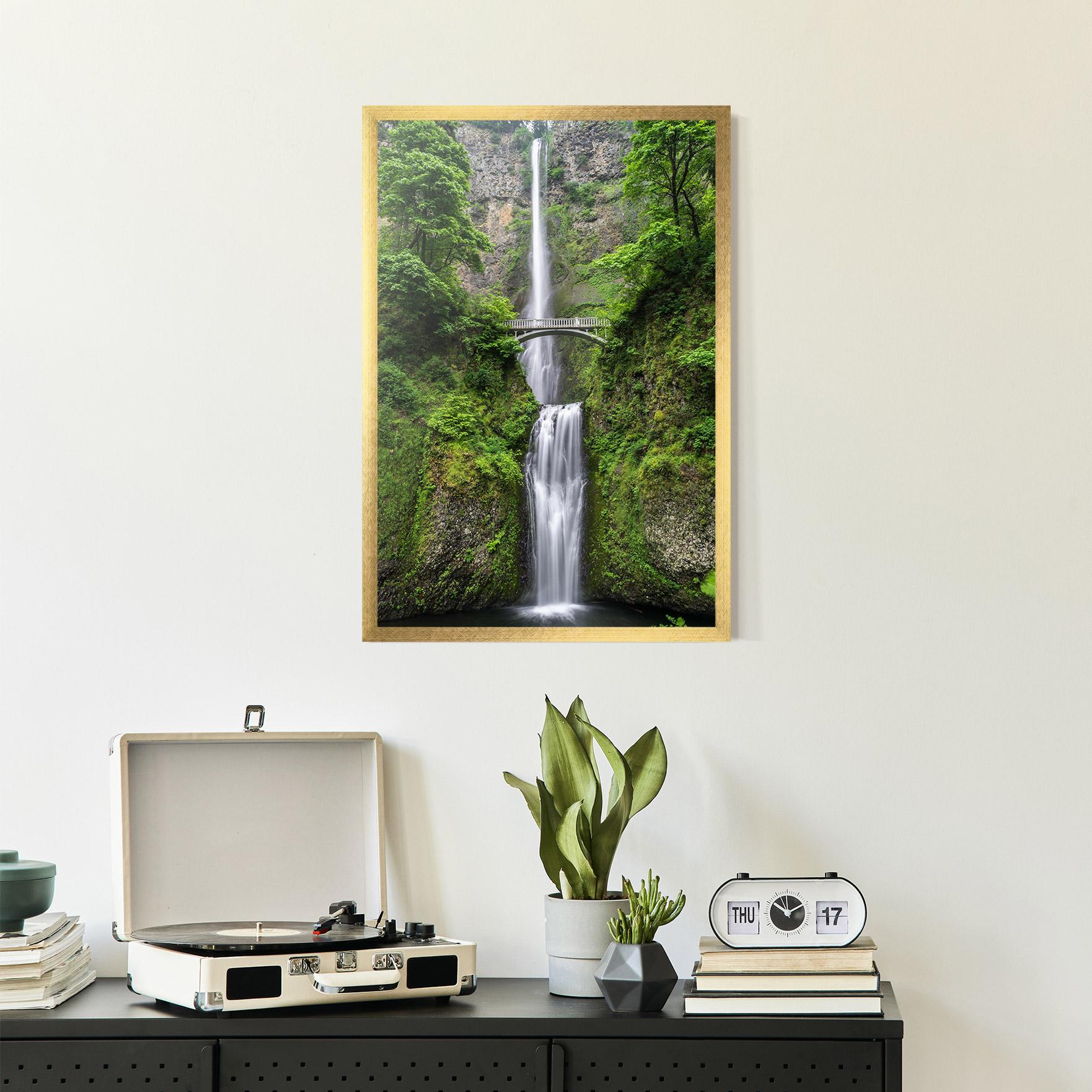 Plakat w Ramie Green Leaves Bridge View mockup 2