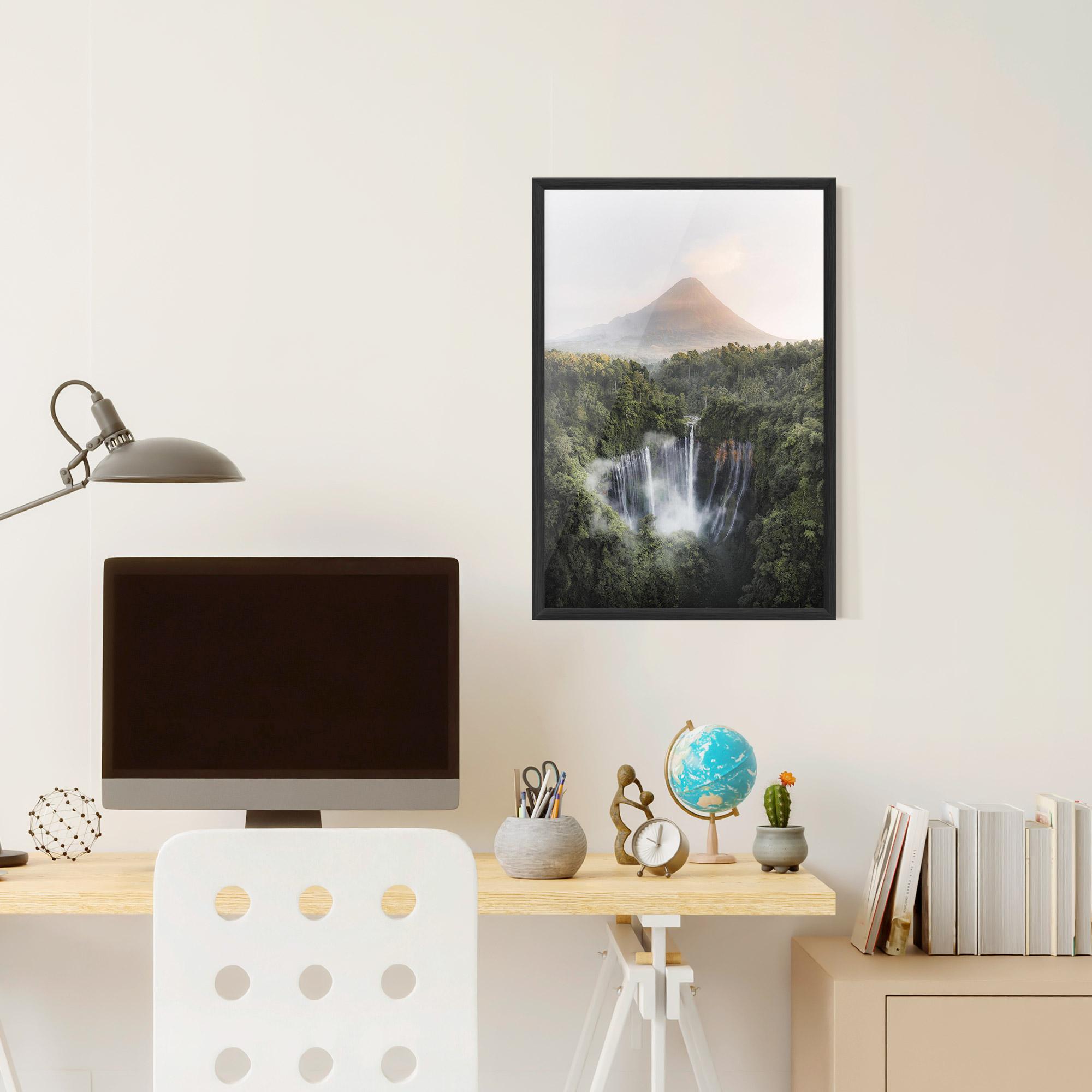 Plakat w Ramie Vulcano Waterfall mockup 6